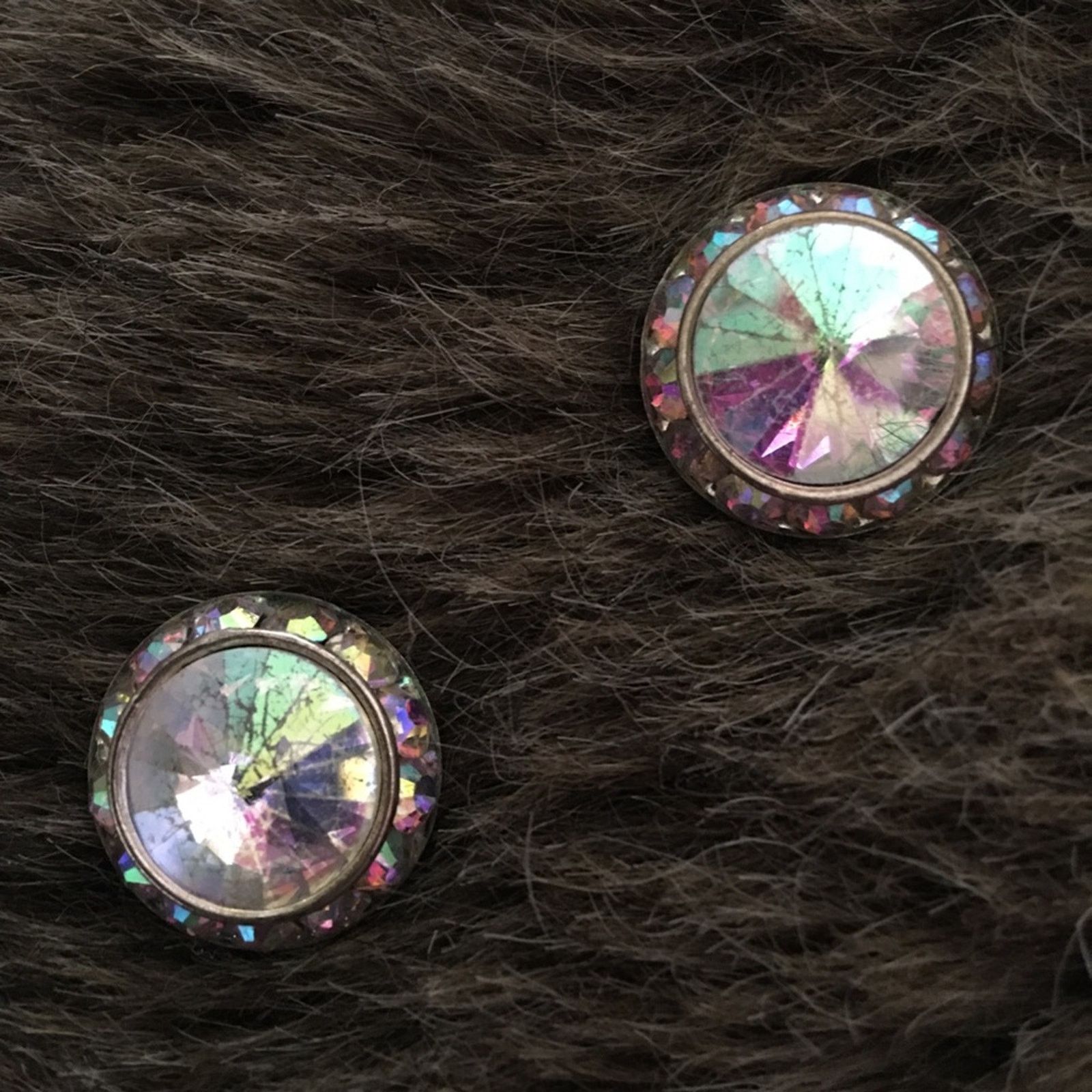 Vintage Vintage aurora borealis rivoli cut pierced earring Size ONE SIZE - 1 Thumbnail