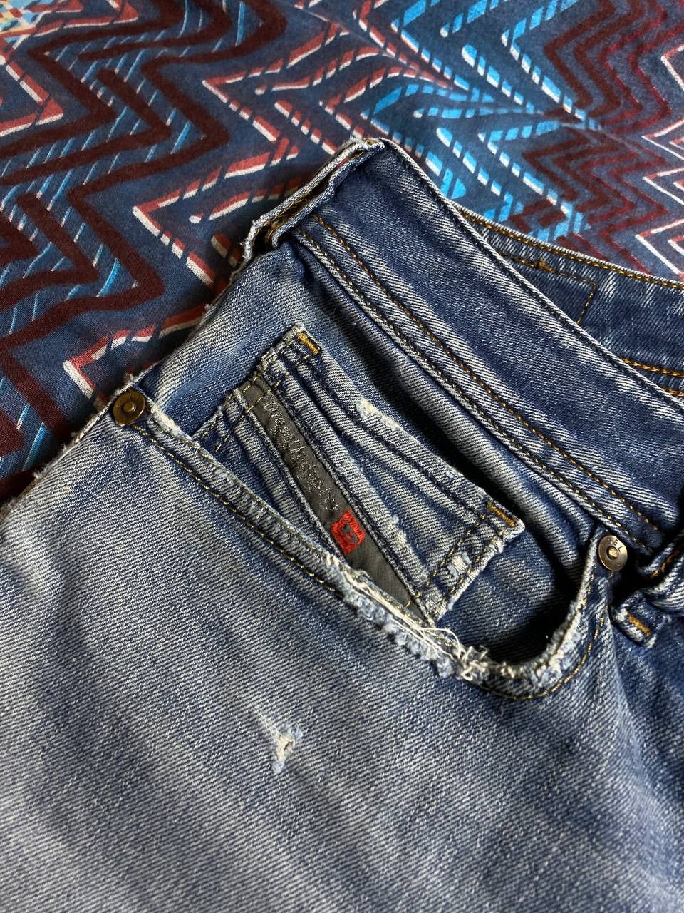 Diesel × Vintage Vintage Diesel light blue denim jeans Size US 34 / EU 50 - 5 Thumbnail