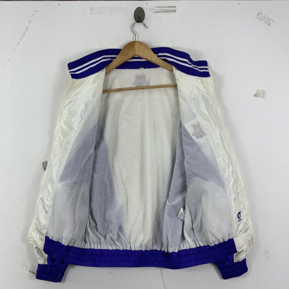 Vintage Vintage XAX KONAMI SPORTS People Japan Windbreaker Jacket Size US M / EU 48-50 / 2 - 4 Thumbnail