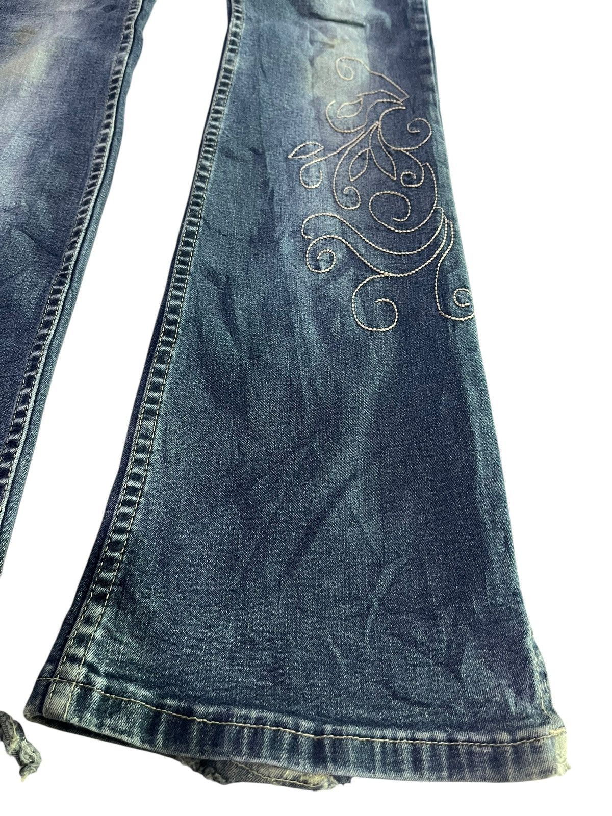 If Six Was Nine 🇯🇵 FLARE Y2K JAPANESE BRAND GAZOZ EMBROIDERED JEANS Size 27" / US 4 / IT 40 - 6 Thumbnail