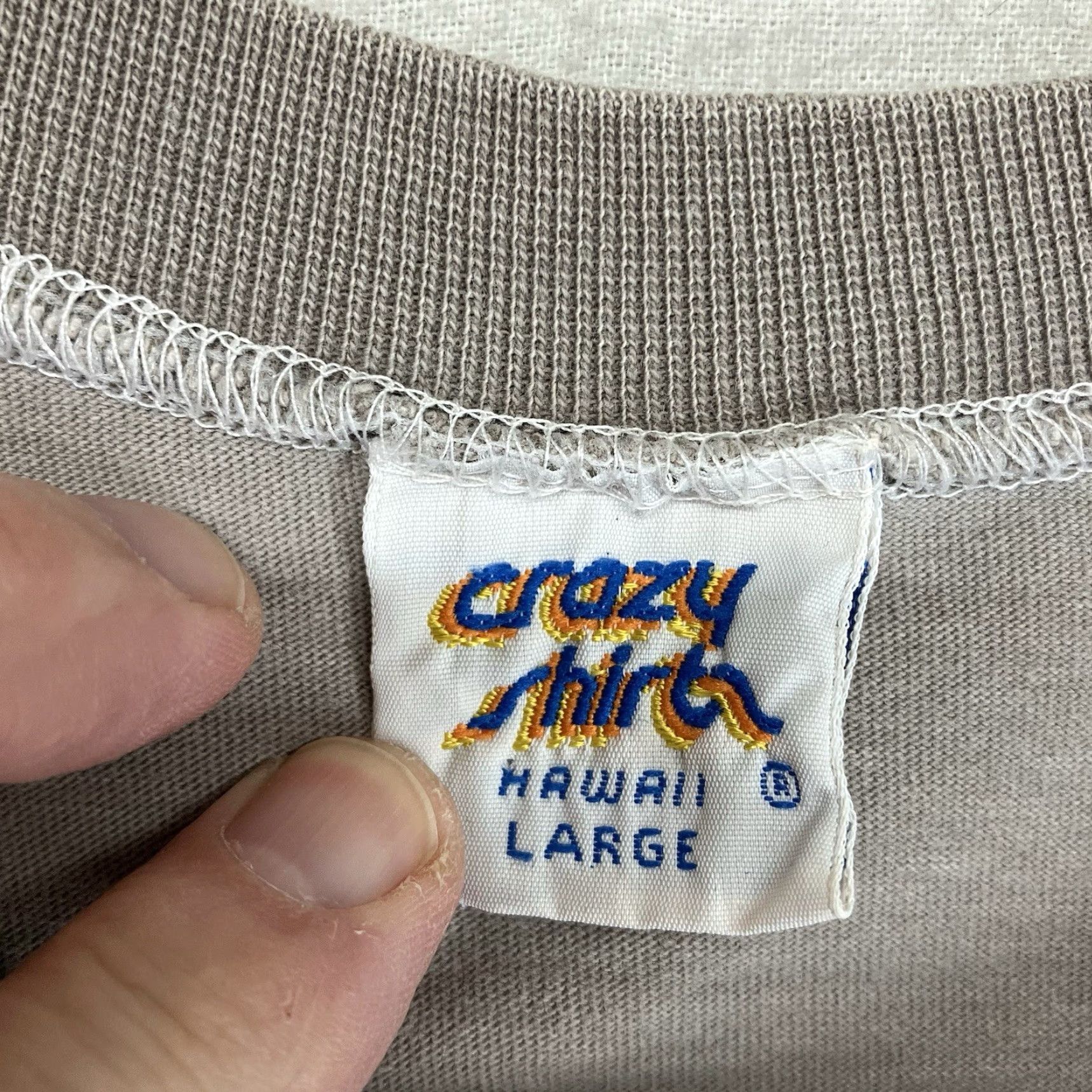 Vintage VINTAGE Crazy Shirts Shirt Men's L T-Shirt 100% Cotton Beige Hawaii Kilo Pōhaku Graphic Print 80s 90s Nautical Art Nature Hawaiian Adventure Time Mens Size US L / EU 52-54 / 3 - 6 Thumbnail