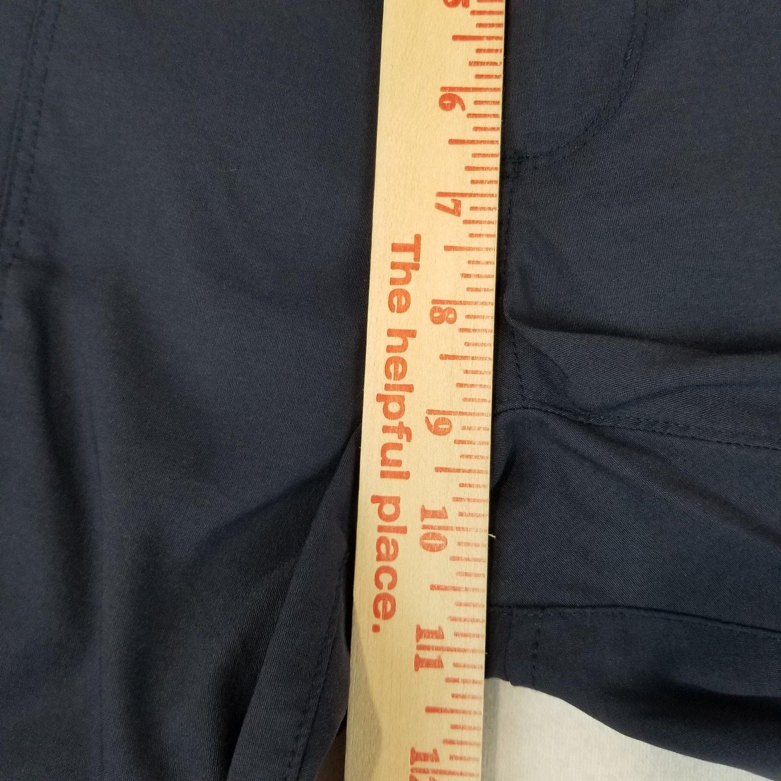 Duluth Trading Company Duluth Trading Capri Pants Womens 6 Navy Dry on the Fly NEW Size 28" / US 6 / IT 42 - 11 Thumbnail