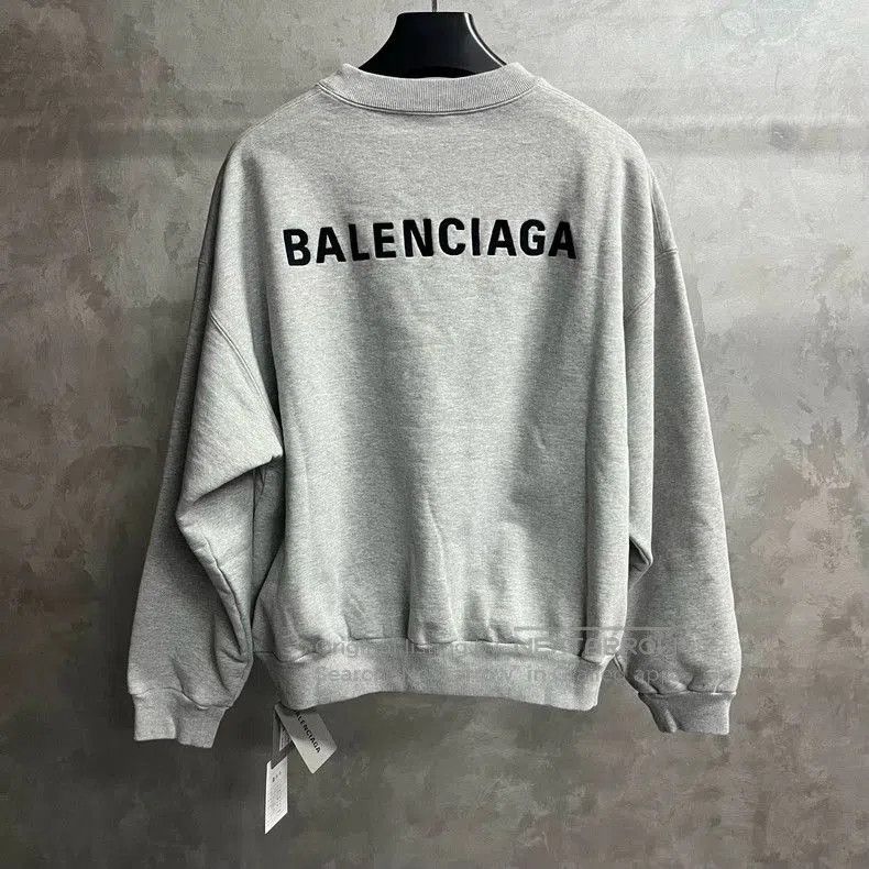 Balenciaga Balenciaga Grey Logo Print Sweatshirt. Size US S / EU 44-46 / 1 - 2 Thumbnail
