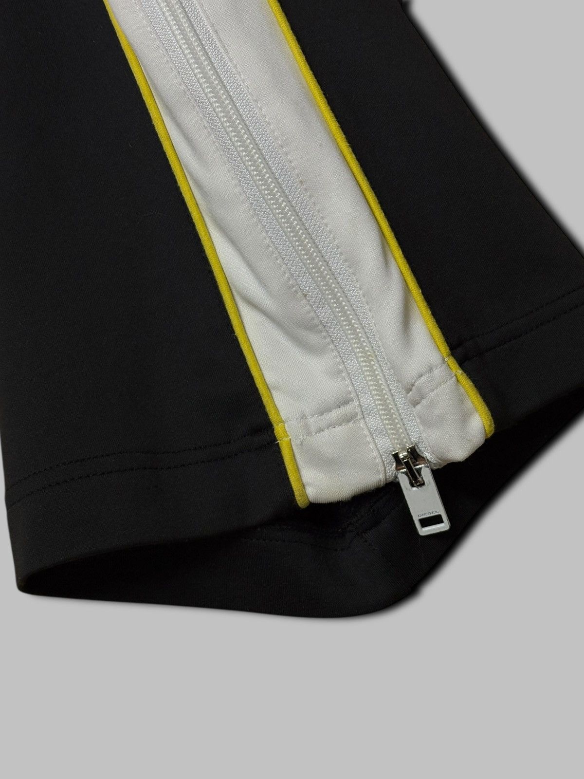 Diesel Diesel P-ZAMROCK Fashion Show Zip Side Sweatpants RRP £335 Size US 32 / EU 48 - 14 Thumbnail