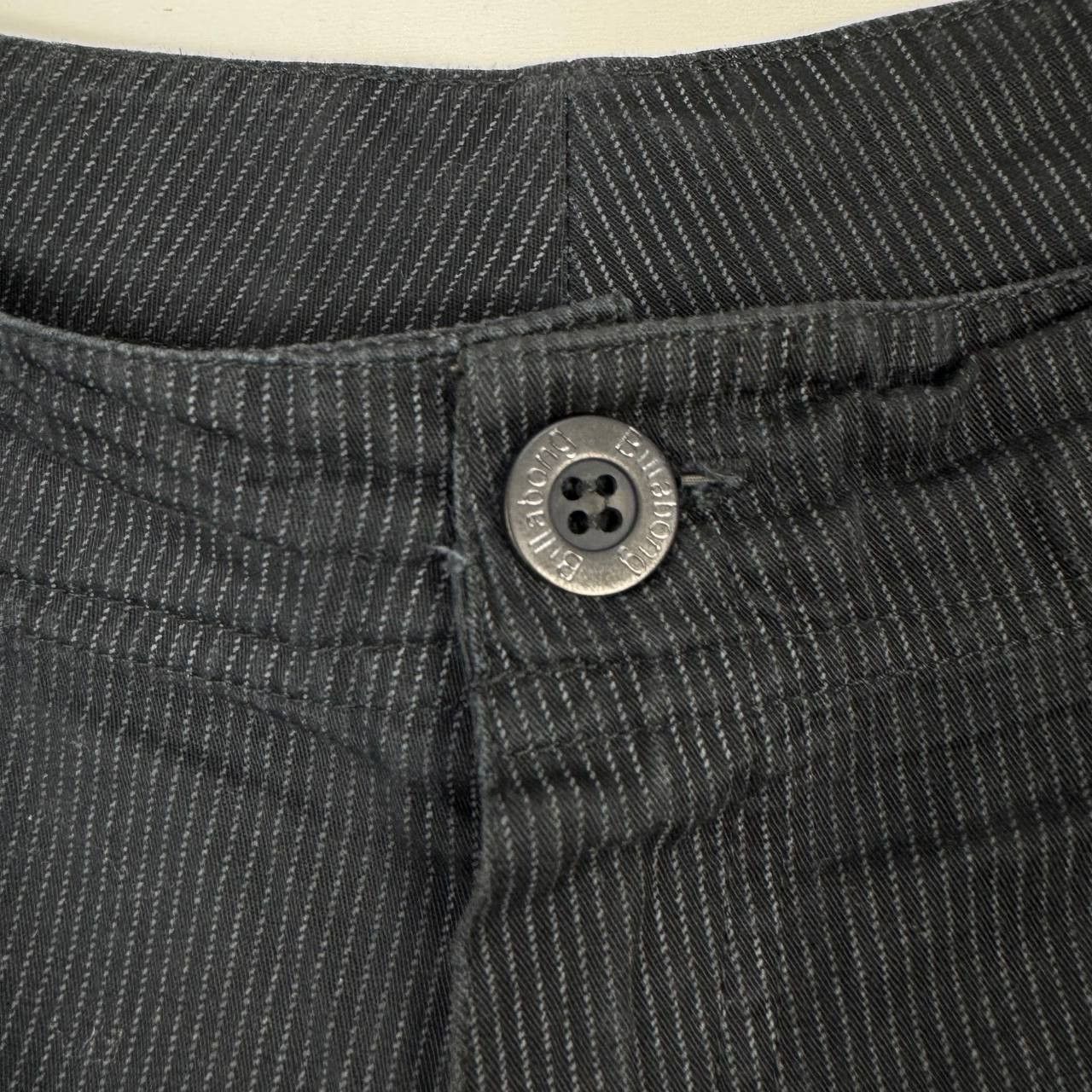 Billabong Vintage Billabong Pinstripe Shorts Black USA Mens Size 38 Size US 38 / EU 54 - 3 Thumbnail