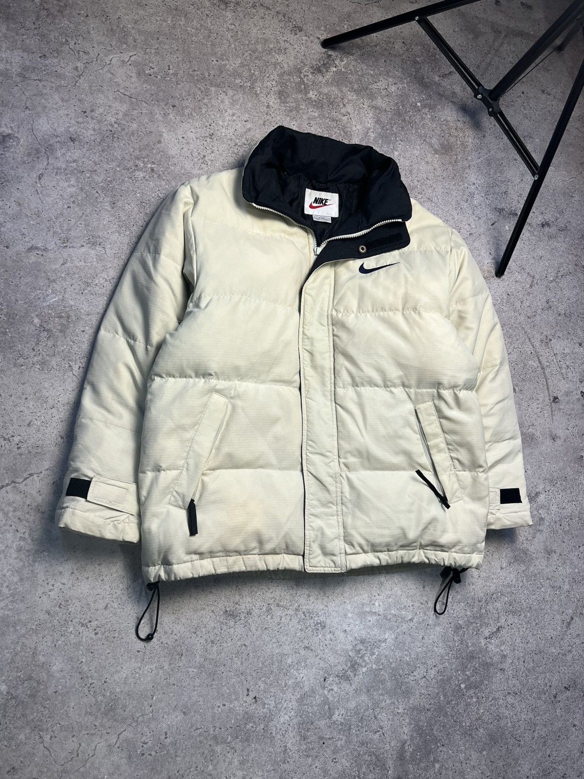 Nike Nike Vintage Puffer Jacket Ivory Travis 90s Swoosh Size US M / EU 48-50 / 2 - 4 Thumbnail