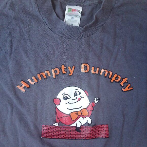 Fruit Of The Loom × Vintage Vintage Y2K Humpty Dumpty On Wall T-Shirt Size US L / EU 52-54 / 3 - 1 Thumbnail