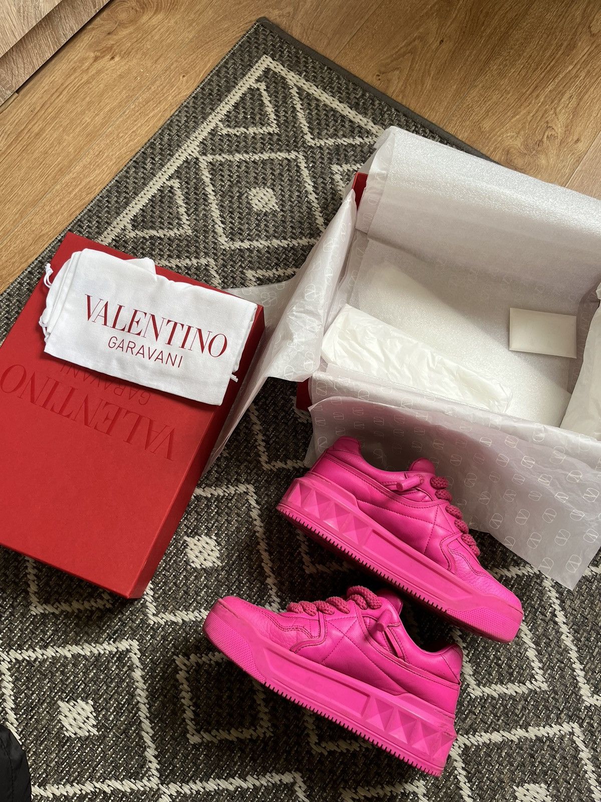 Valentino Valentino Pink PP One Staud Trainer Size US 7 / IT 37 - 6 Thumbnail