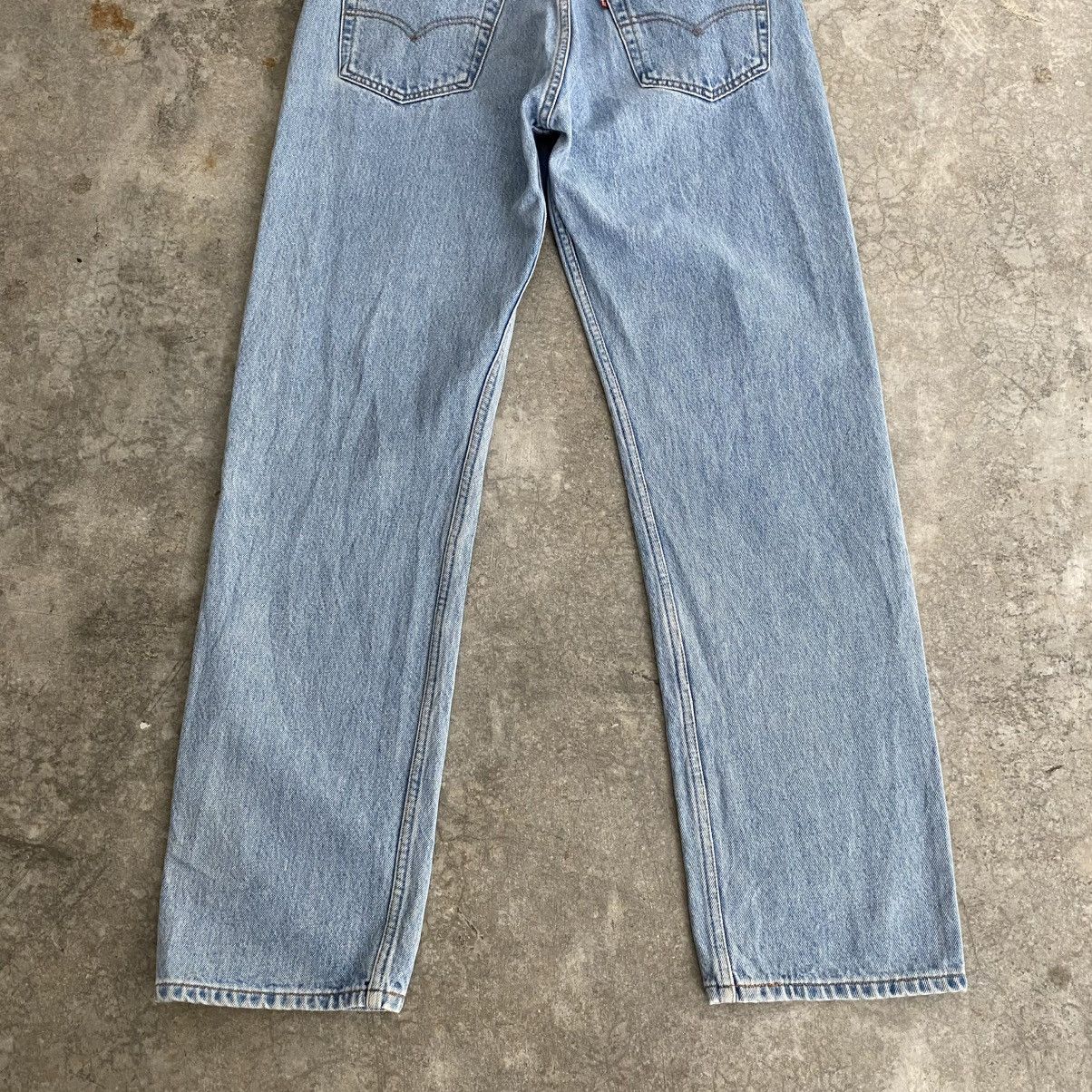 Levi's Size 32x31.5 Vintage Late 90’s Levis 501 Light Blue Jeans Size US 32 / EU 48 - 11 Thumbnail