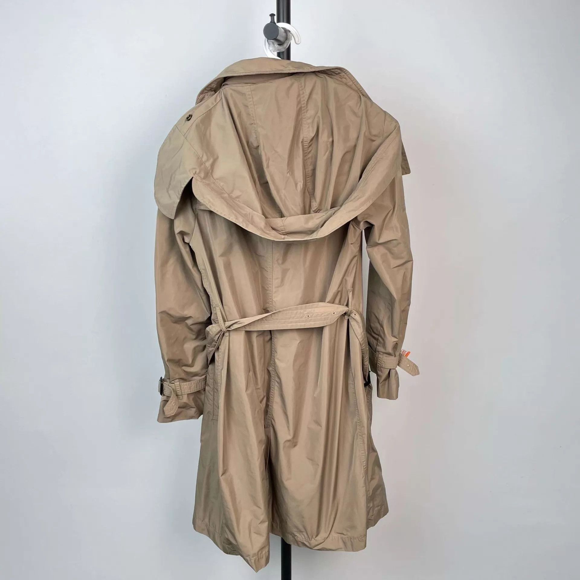 Burberry Burberry Hooded Trench Coat US 8 Size M / US 6-8 / IT 42-44 - 2 Thumbnail