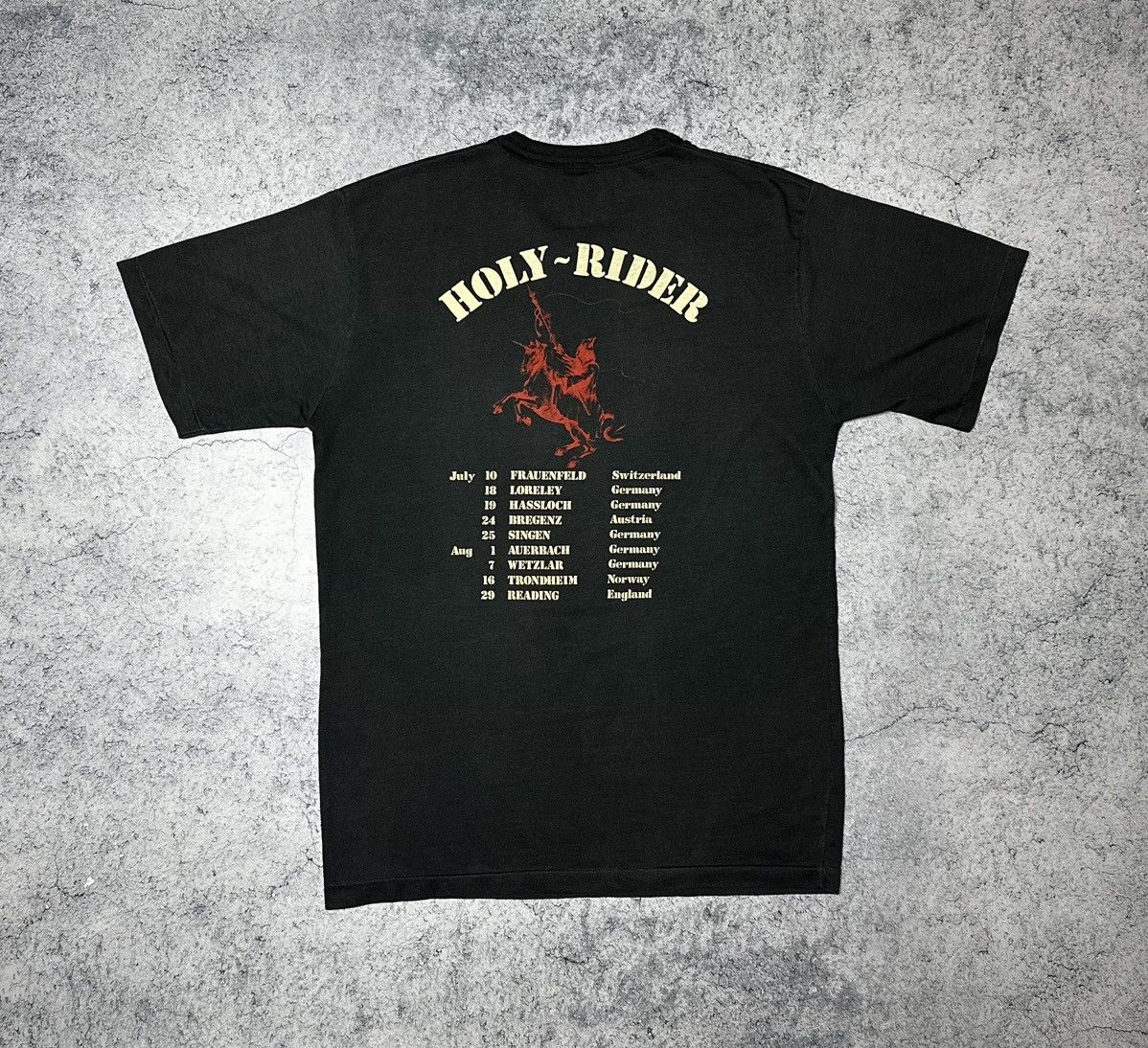 Band Tees Vintage 80s Magnum Holy Rider Tour Rock T-Shirt Size US M / EU 48-50 / 2 - 14 Thumbnail
