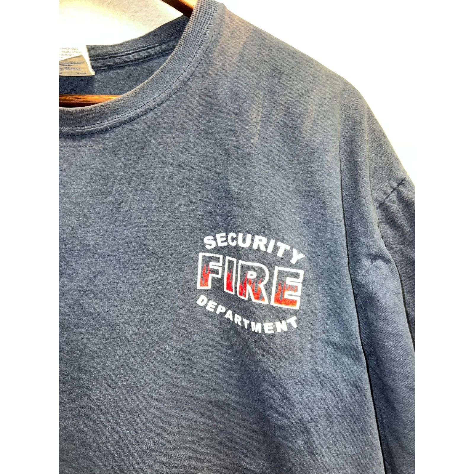 Gildan Vintage Security Fire Department Shirt Fire Fighter VTG XL Size US XL / EU 56 / 4 - 3 Thumbnail