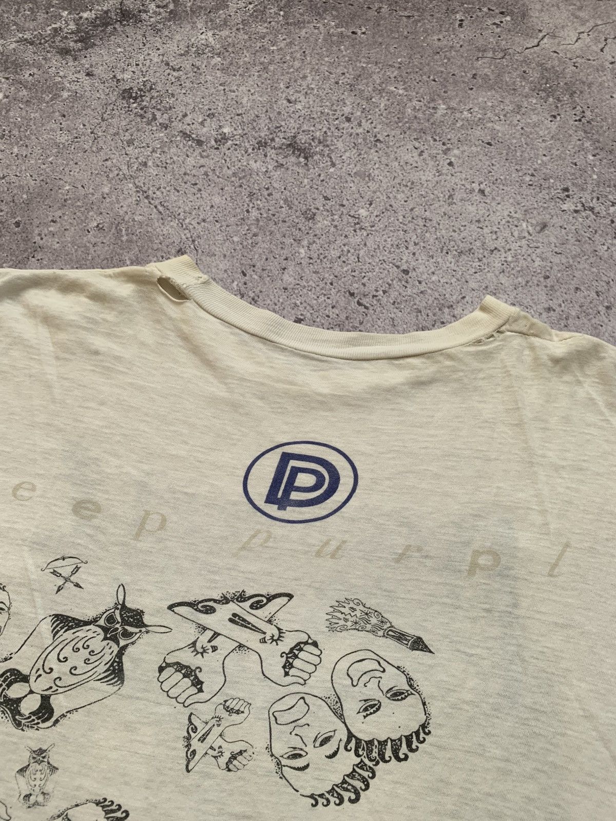 Band Tees 🔥TRASHED DEEP PURPLE THE HOUSE OF BLUE LIGHT 1987 TOUR TEE Size US XL / EU 56 / 4 - 23 Thumbnail