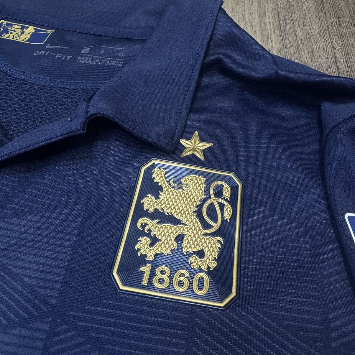Nike TSV 1860 Munich 21/22 away shirt Size US S / EU 44-46 / 1 - 5 Thumbnail