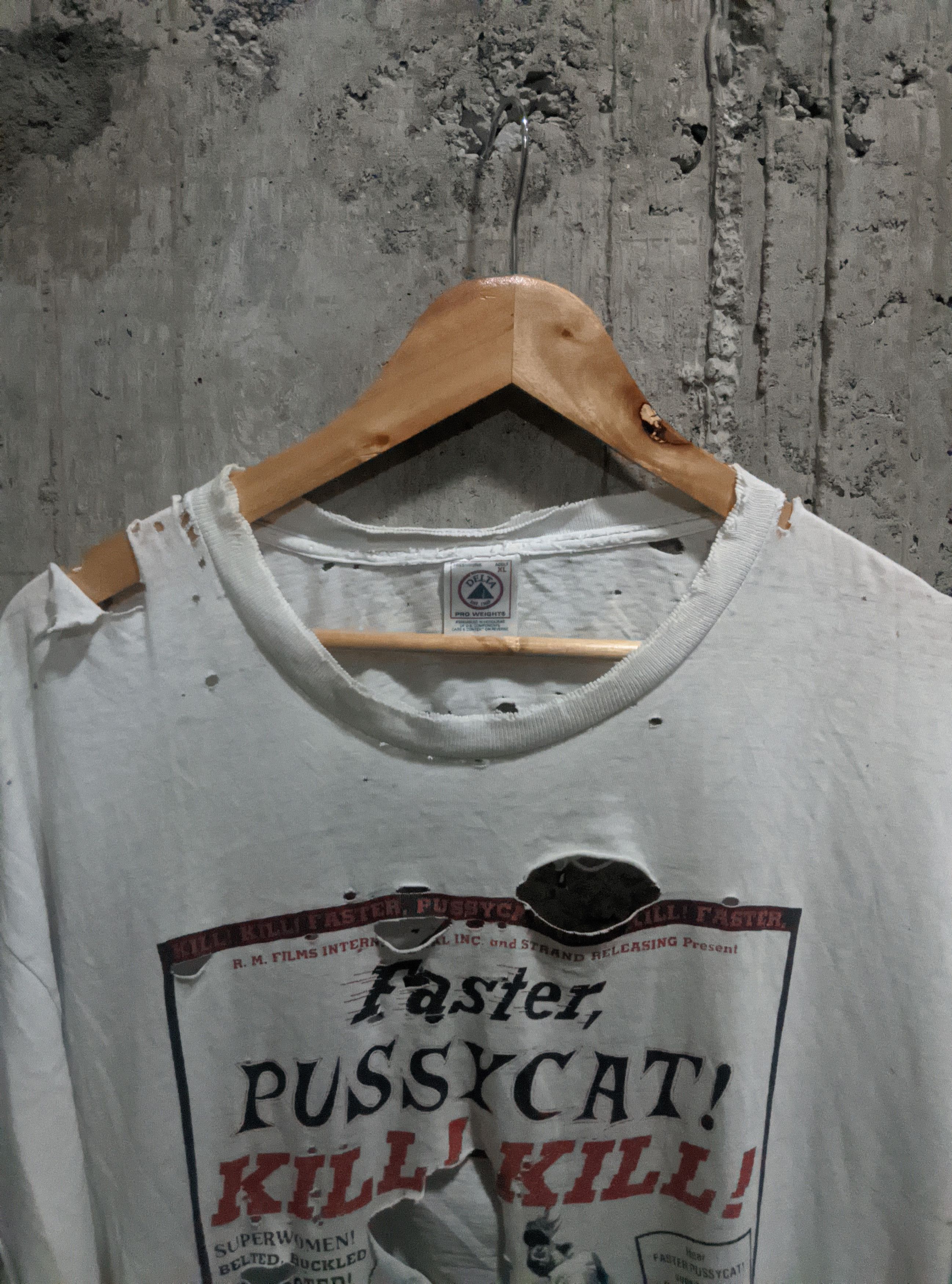 Vintage Vintage 90s faster pussy cat kill kill thrashed movie Size US XL / EU 56 / 4 - 4 Thumbnail