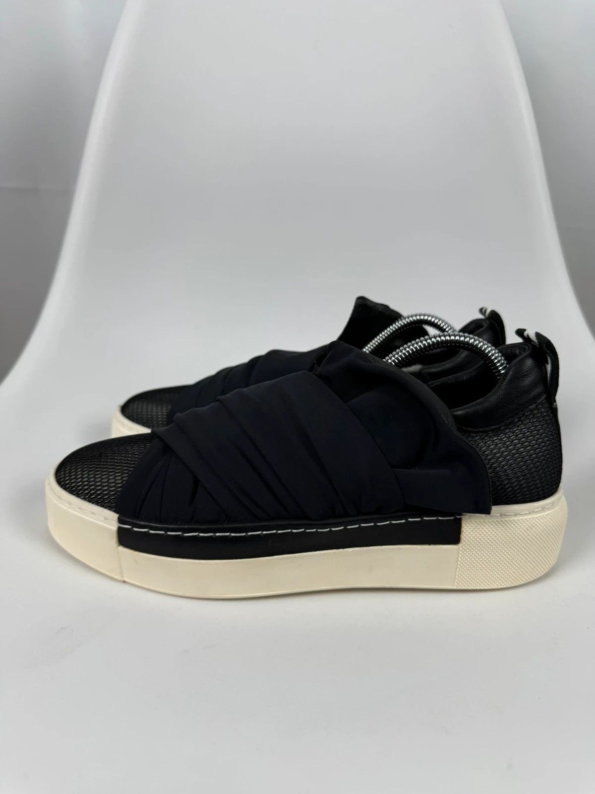 VIC MATI Vic Matie Bow Sneakers size 37 Size US 7 / IT 37 - 3 Thumbnail