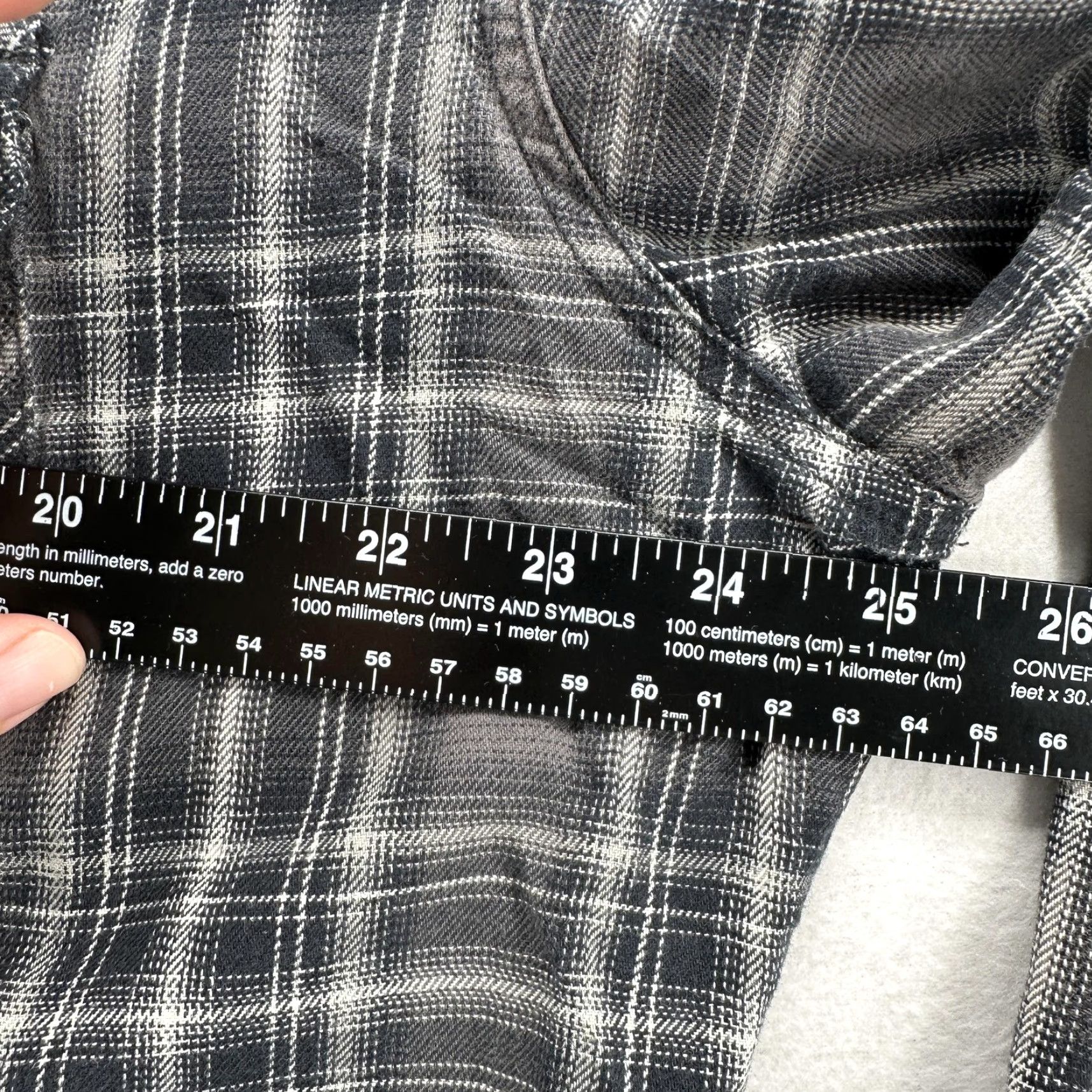 Vintage Kuhl Shirt Mens XL Gray Plaid Flannel Cotton Tencel Button Front Outdoor Casual Size US XL / EU 56 / 4 - 4 Thumbnail