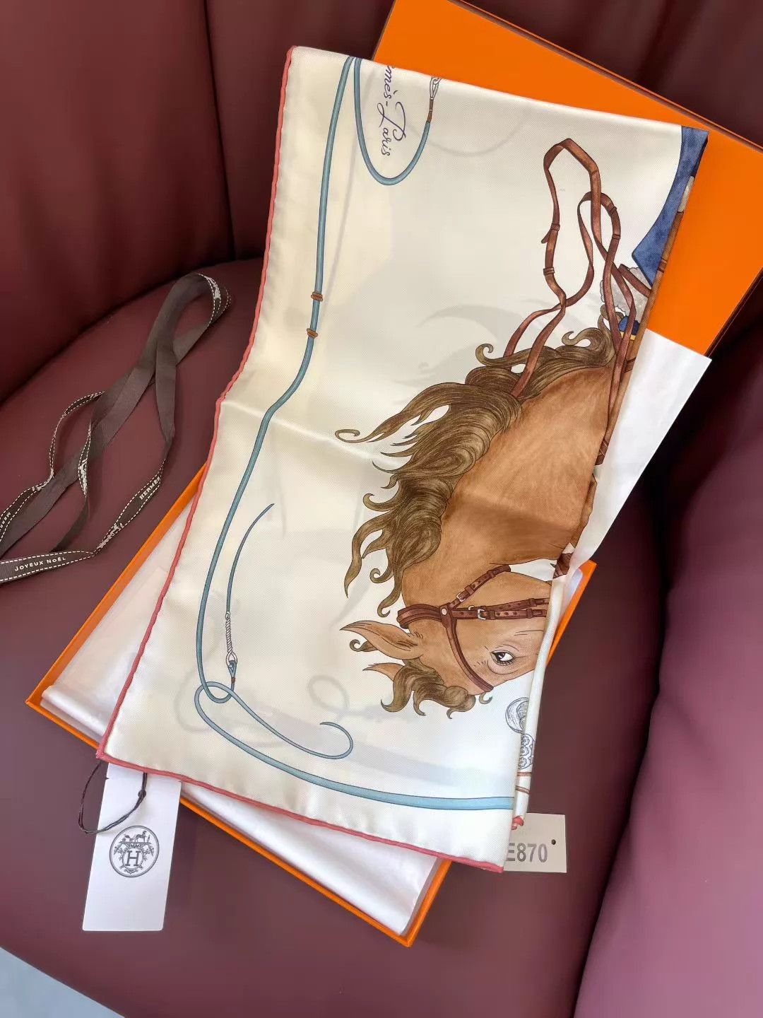 Hermes Hermès 2026 SS Silk Scarf 90x90 Cream/Leather Green Size ONE SIZE - 5 Thumbnail