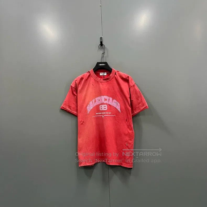Balenciaga Balenciaga Distressed Wash BB Logo Short Sleeve L Size Size US L / EU 52-54 / 3 - 1 Thumbnail