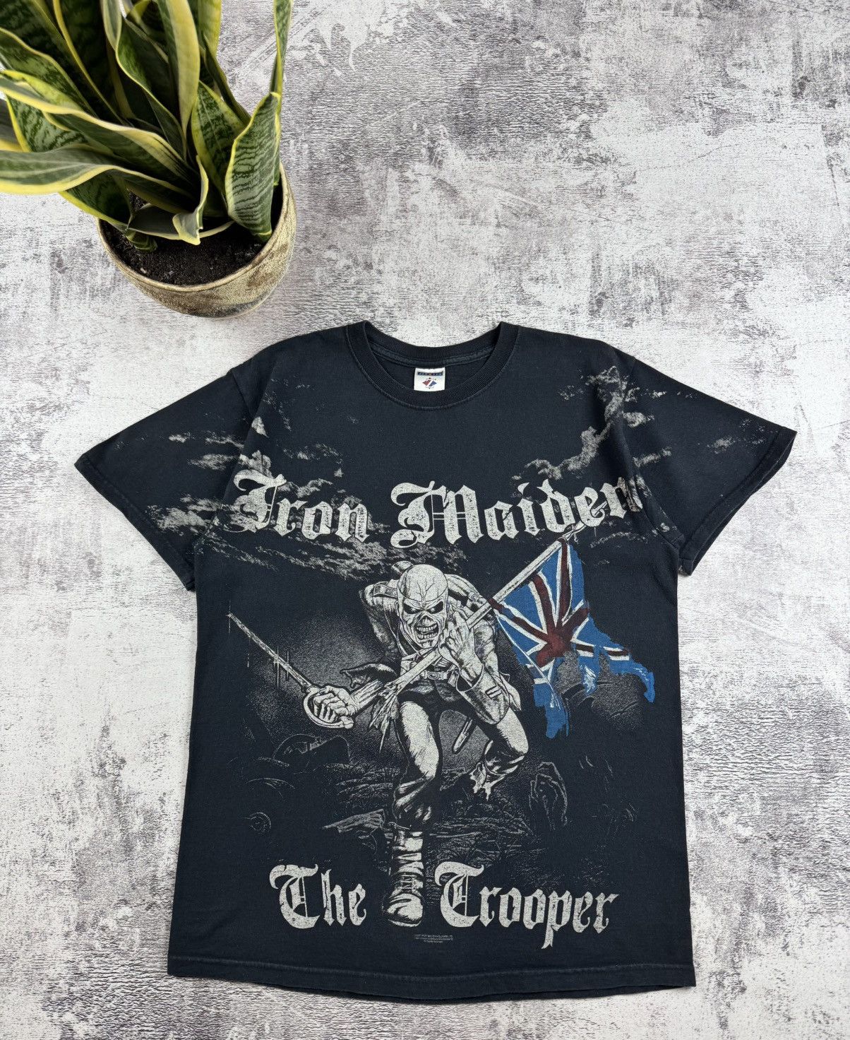 Iron Maiden Jerzees Iron Maiden 2007 Tour Rap Faded Devil Band T Shirt Size US M / EU 48-50 / 2 - 5 Thumbnail