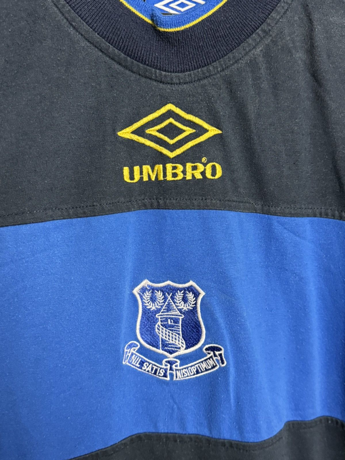 Umbro Vintage Everton Training Football Jersey Size US L / EU 52-54 / 3 - 3 Thumbnail