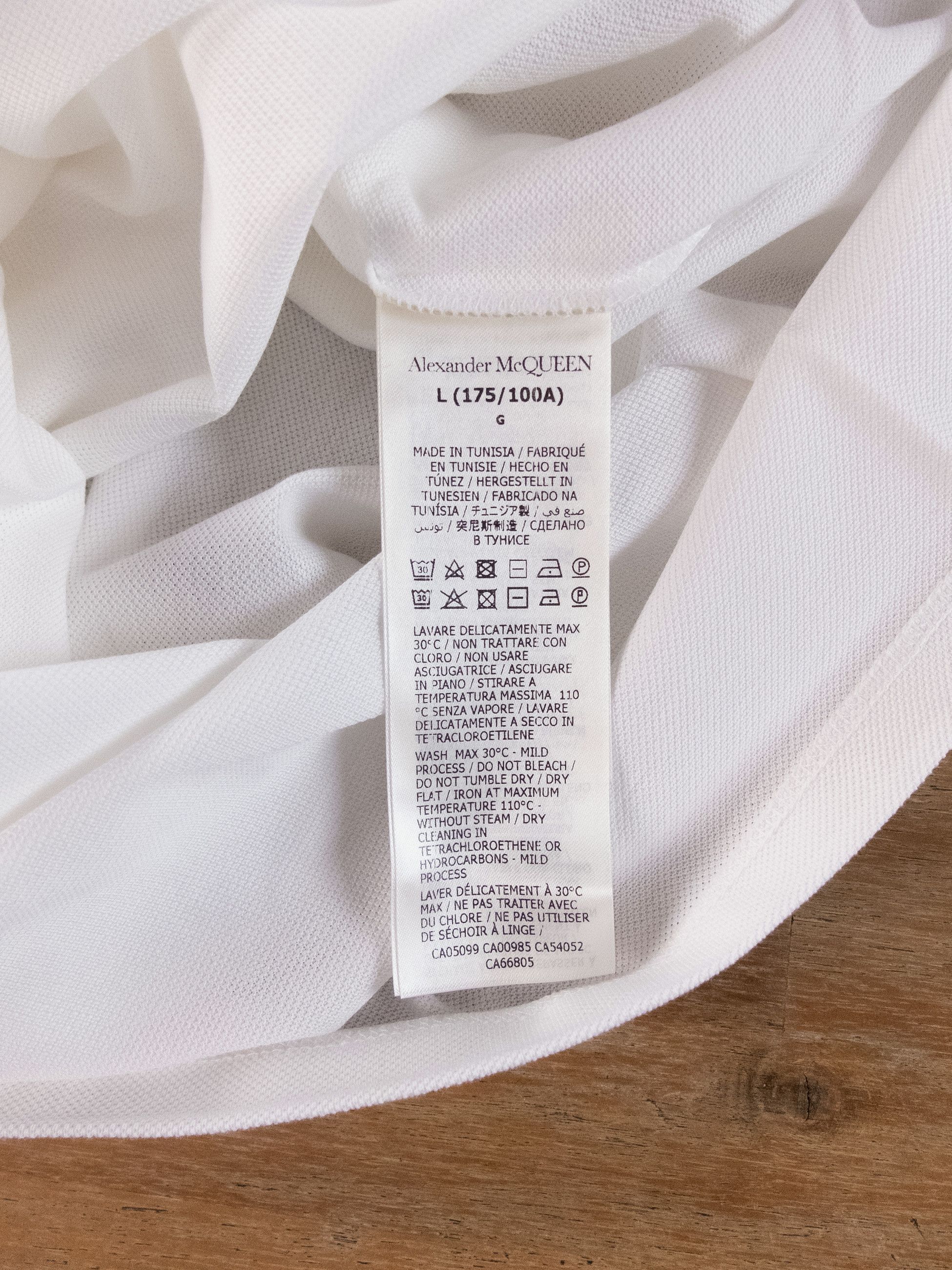 Alexander McQueen ALEXANDER MCQUEEN white skull patch polo shirt Large q Size US L / EU 52-54 / 3 - 7 Thumbnail
