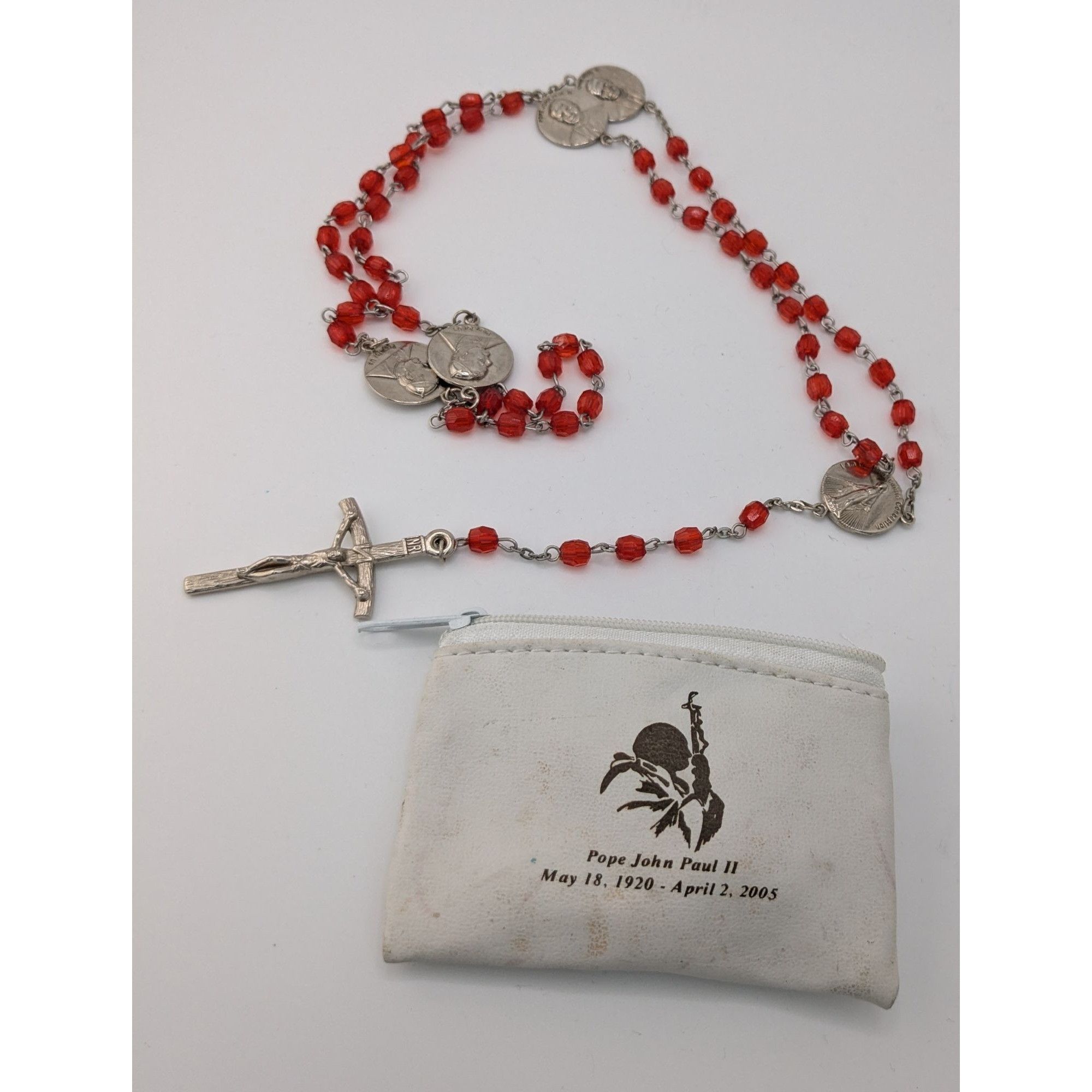 Other Vintage Y2K Red Bead Pope John Paul II Rosary With Crucifix Size ONE SIZE - 10 Thumbnail
