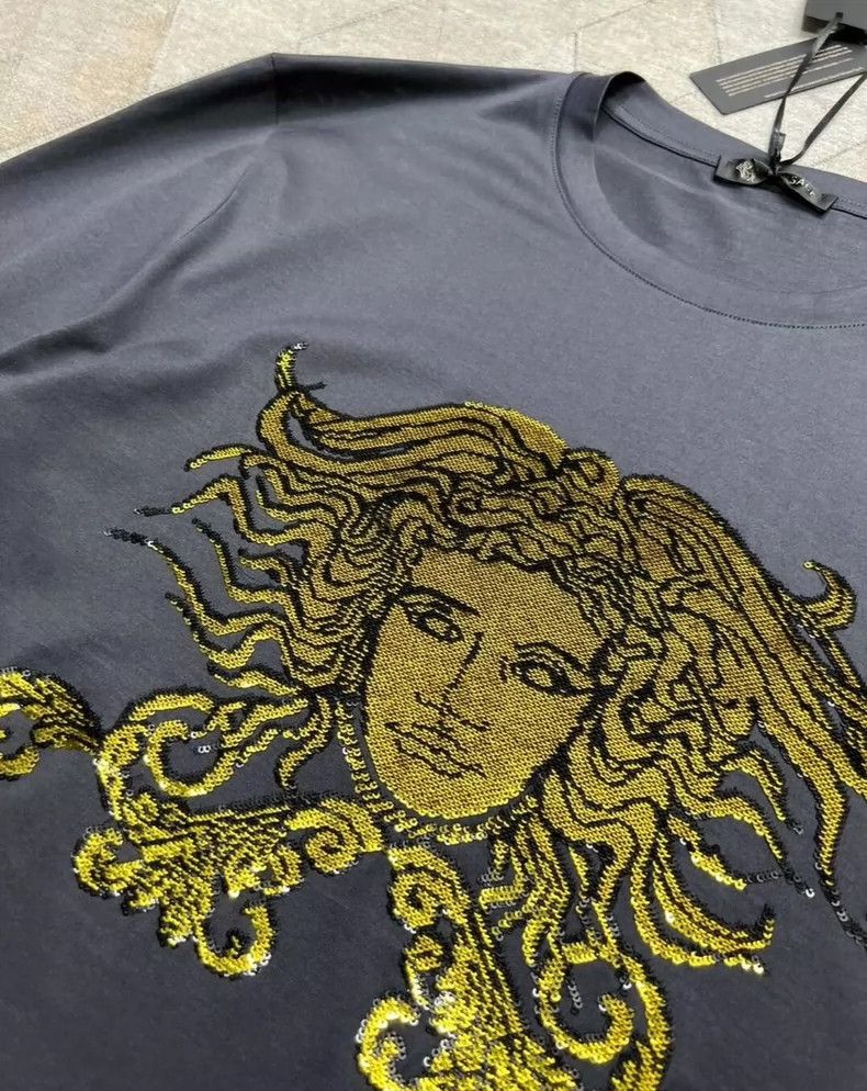 Versace Versace Main line heavy industry embroidered T-shirt Size US XXL / EU 58 / 5 - 4 Thumbnail