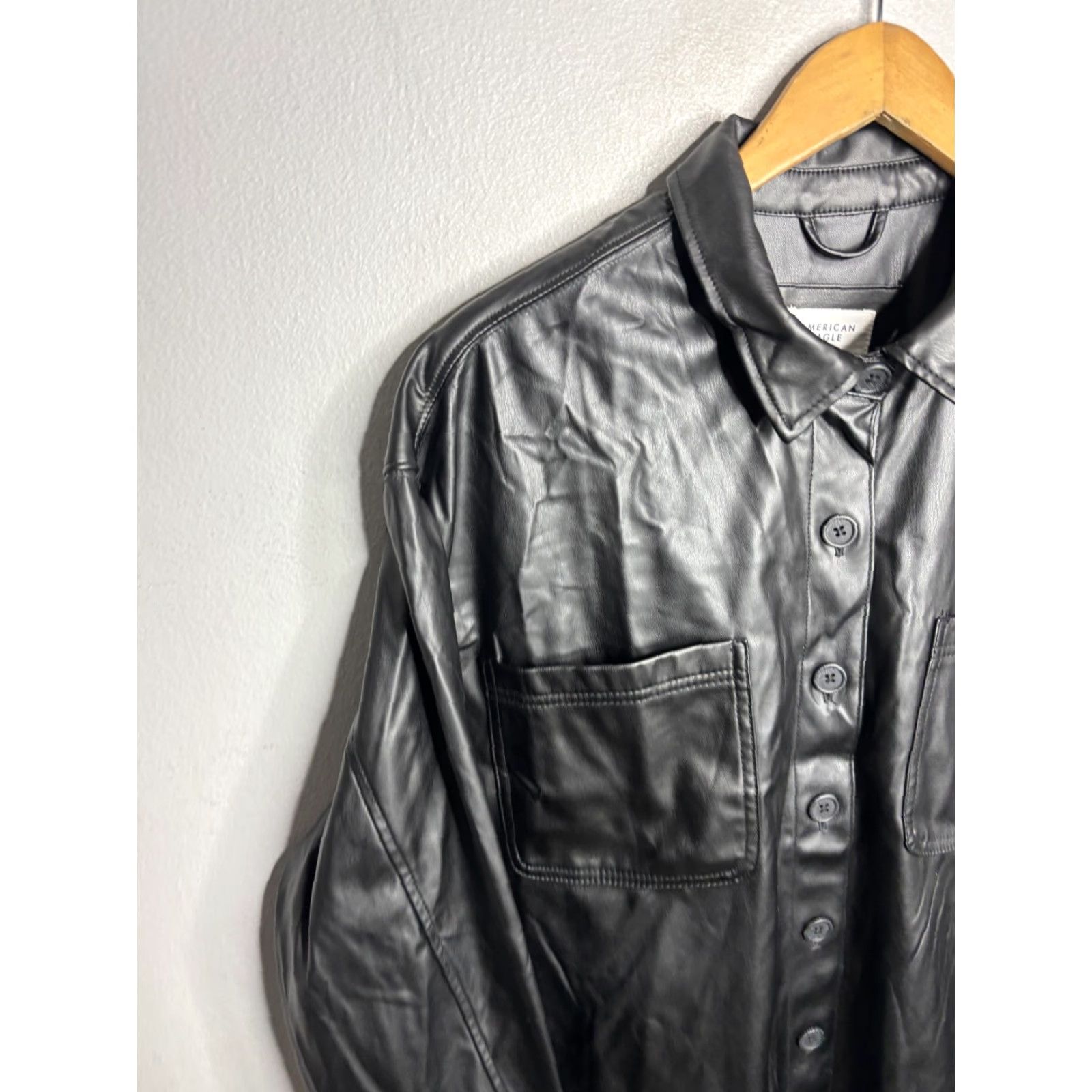 American Eagle Outfitters American Eagle Outfitters Shirt Jacket Womens Large Black Faux Leather Button Shacket Size L / US 10 / IT 46 - 2 Thumbnail