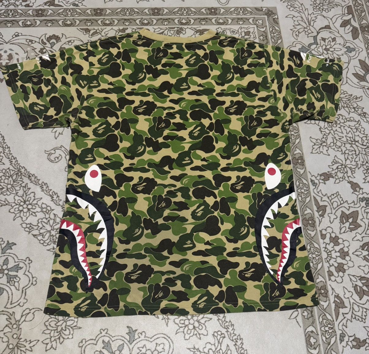 Bape HYPEBEAST! Bape x F1 ABC Camo Shark Tshirt Size US M / EU 48-50 / 2 - 3 Thumbnail