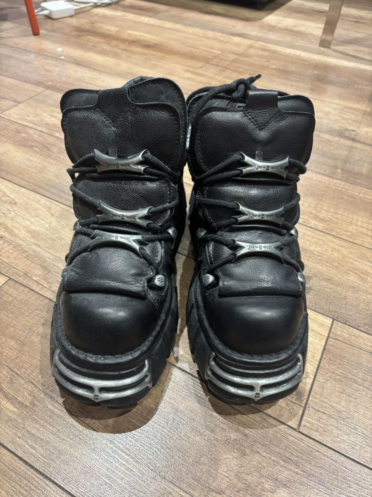 New Rock M.106-S1 ブラック 40 Amazon.com: New Rock Newrock 106 S1 Unisex Metallic Black