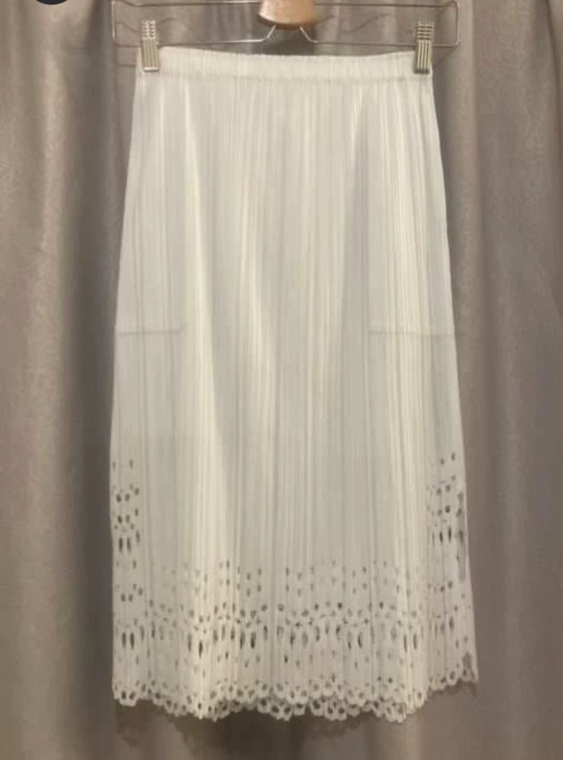 Other Issey Miyake size:3 White skirt Size 42" / US 20 - 4 Thumbnail