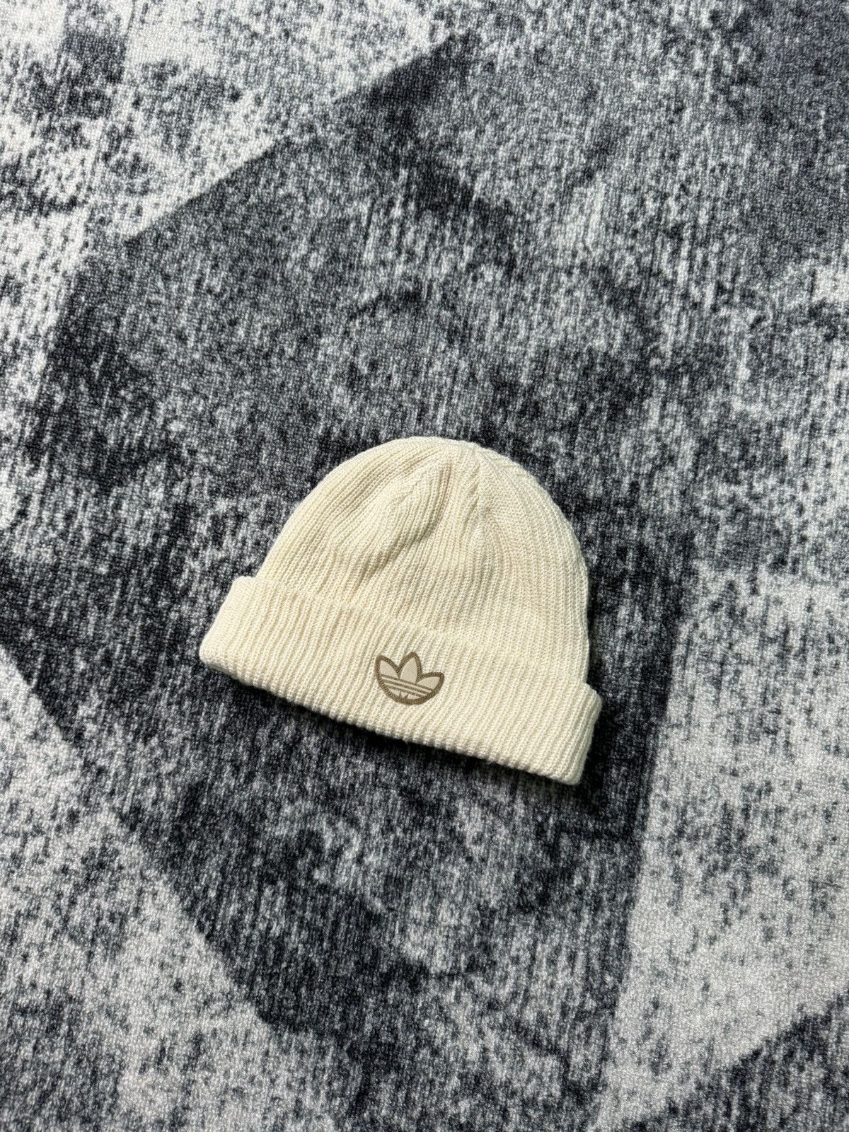 Adidas × Vintage Vintage Adidas Originals Hats Trefoil Y2K STYLE 90s Size ONE SIZE - 1 Thumbnail
