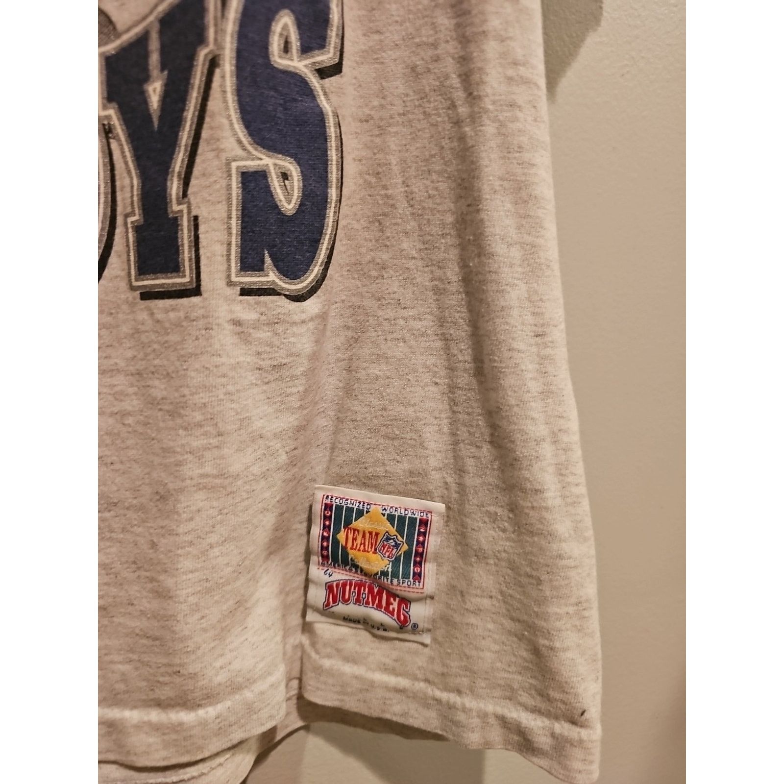 Nutmeg 90S DALLAS COWBOYS GRAPHIC T MENS M CARICATURE BREAKTHROUGH Size US M / EU 48-50 / 2 - 2 Thumbnail