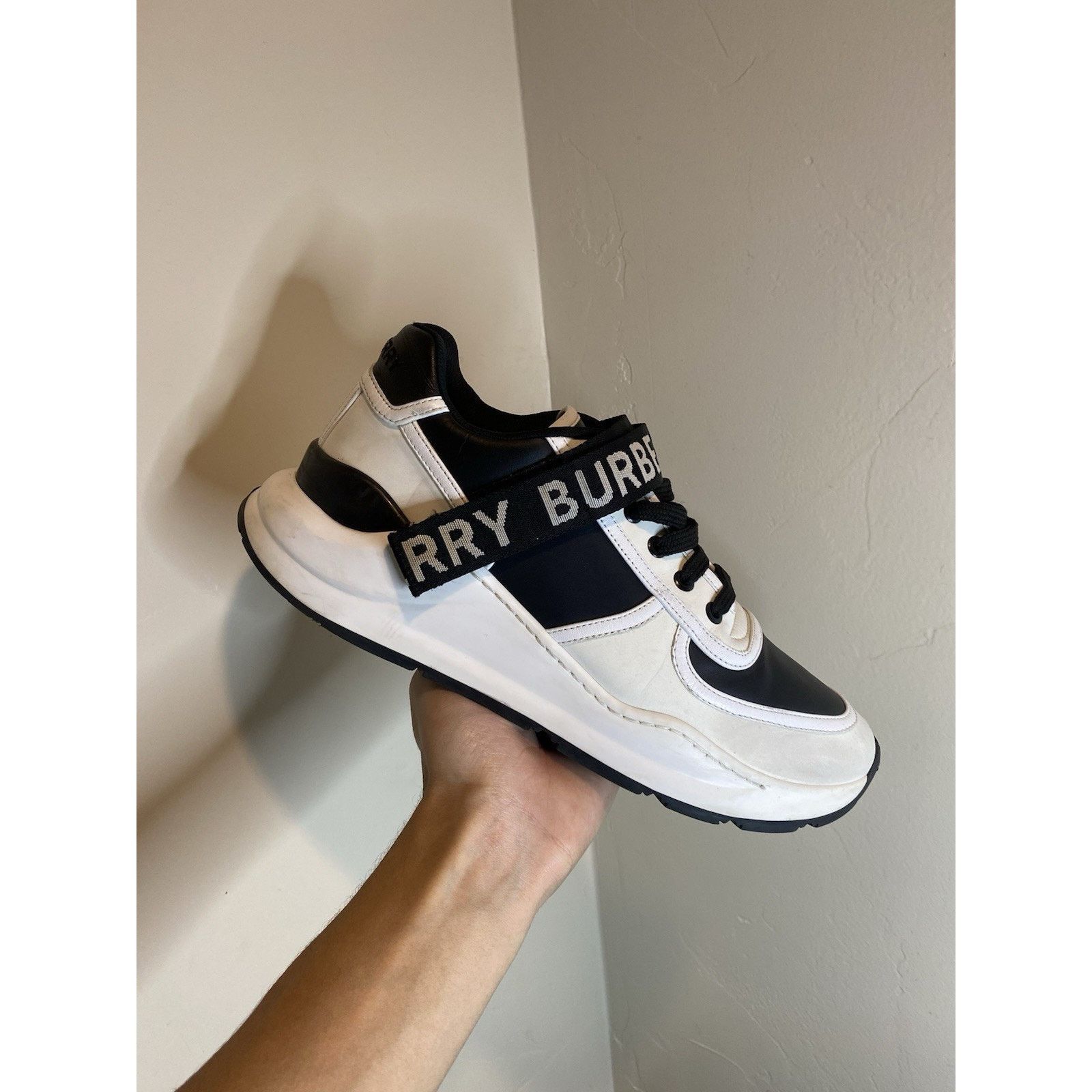 Burberry Burberry Ronnie Sneaker | Size 8 US (41 EU ) Size US 8 / EU 41 - 2 Thumbnail