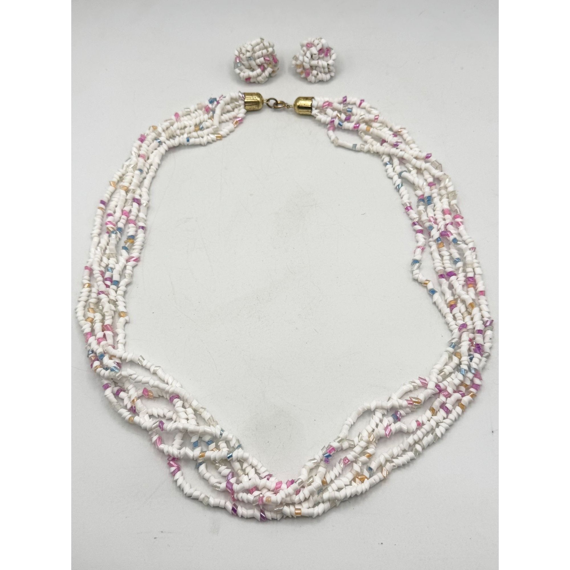 Vintage Vintage white beaded multi strand necklace with earrings jew Size ONE SIZE - 2 Thumbnail
