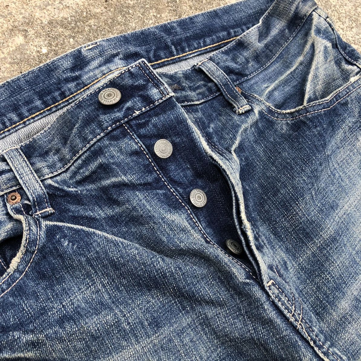 Spellbound Vintage SPELLBOUND Japan Domingo Co. Distressed Denim Pant Size US 34 / EU 50 - 13 Thumbnail