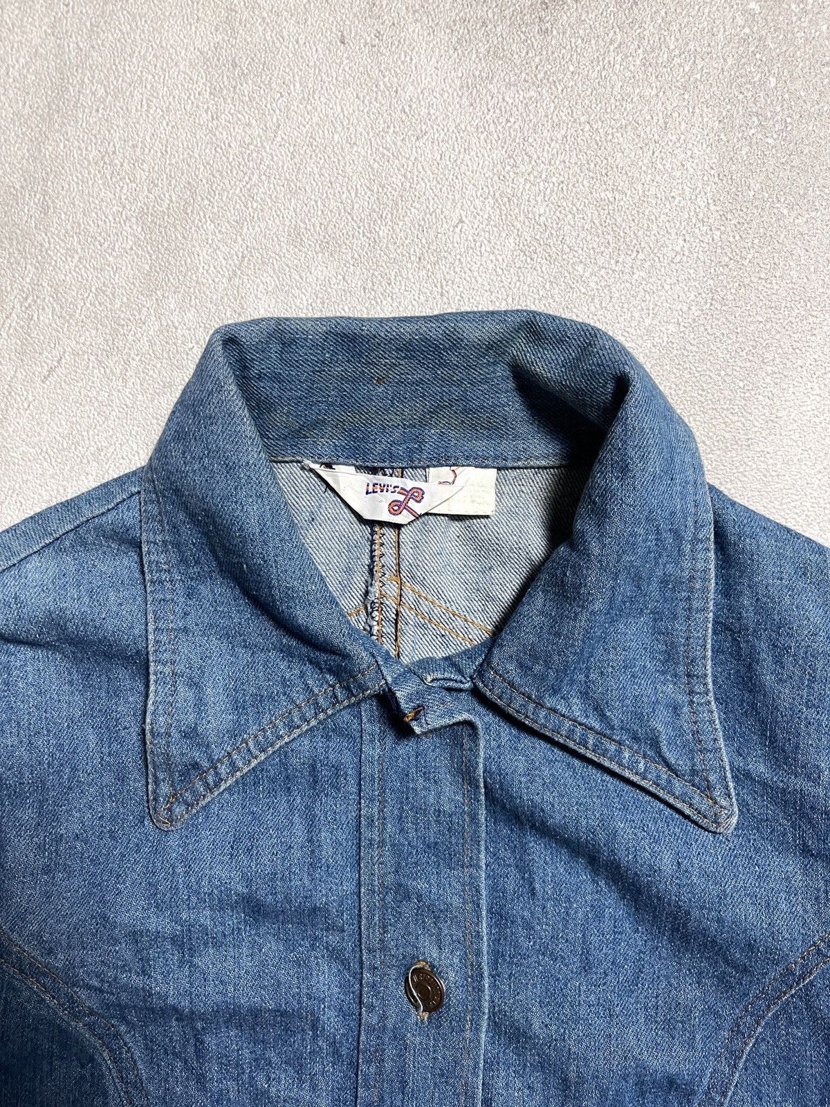 Levi's 1970’s LEVI’S LADY BIG E RANCHWEAR WESTERN DENIM JACKET Size XS / US 0-2 / IT 36-38 - 3 Thumbnail