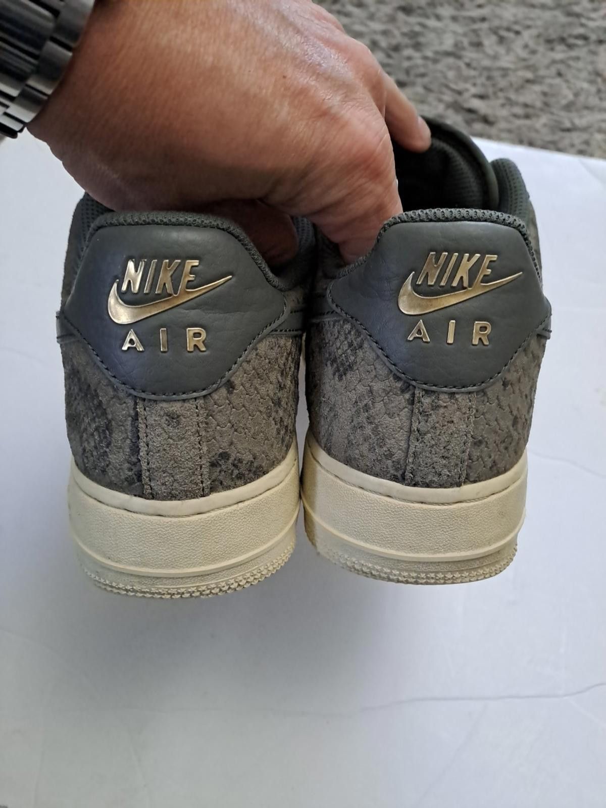 Nike Nike Air Force 1 '07 LV8 Green Snake Dark Stucco River 8 UK Size US 9 / EU 42 - 6 Thumbnail