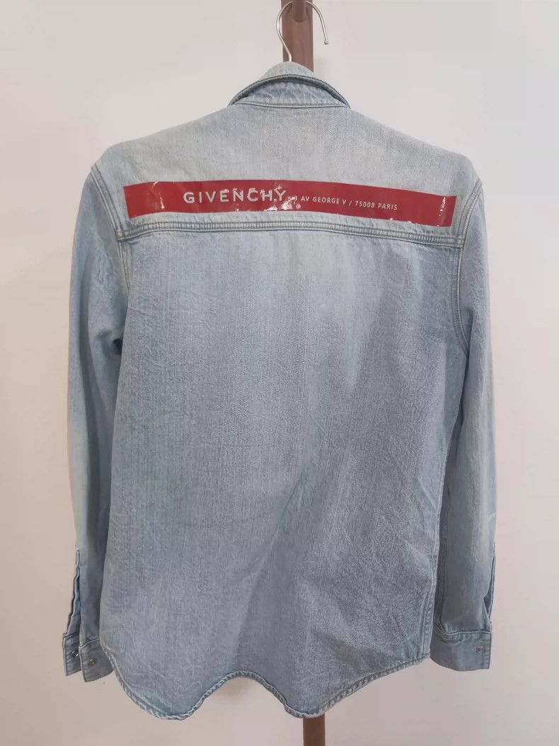 Givenchy Givenchy Vintage Washed Light Blue S Size Size US S / EU 44-46 / 1 - 2 Thumbnail