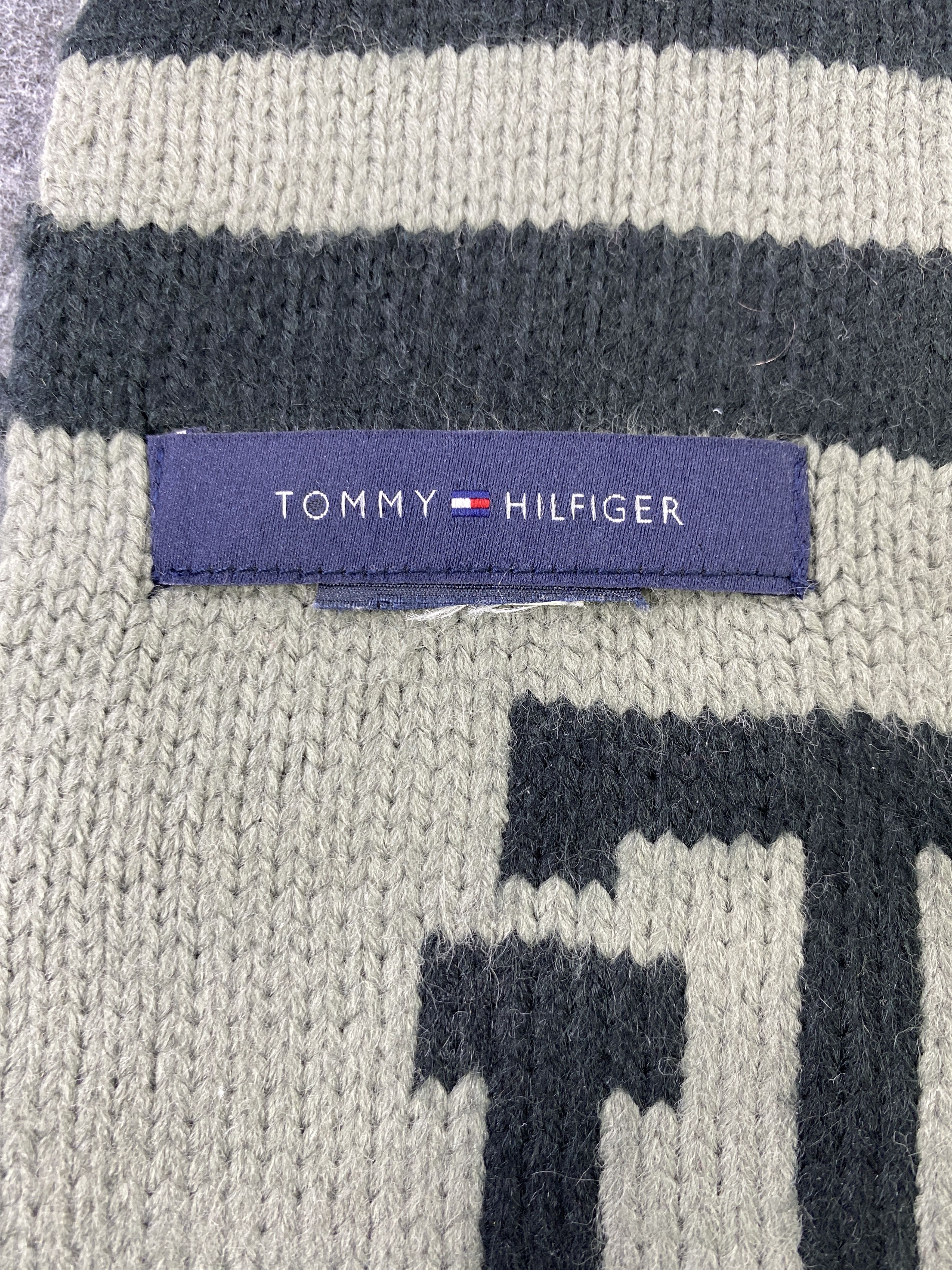 Tommy Hilfiger Tommy Hilfiger Scarf / Muffler / Neckwear -T409 Size ONE SIZE - 5 Thumbnail
