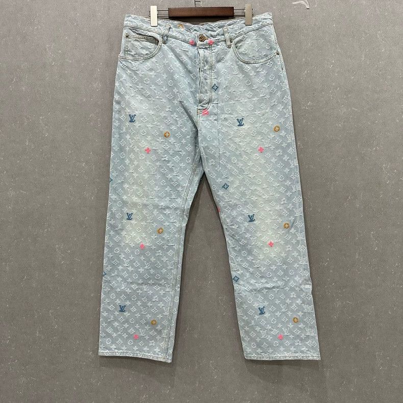 Louis Vuitton Louis Vuitton Colorful embroidered presbyopic logo jeans 25 Size US 34 / EU 50 - 1 Thumbnail