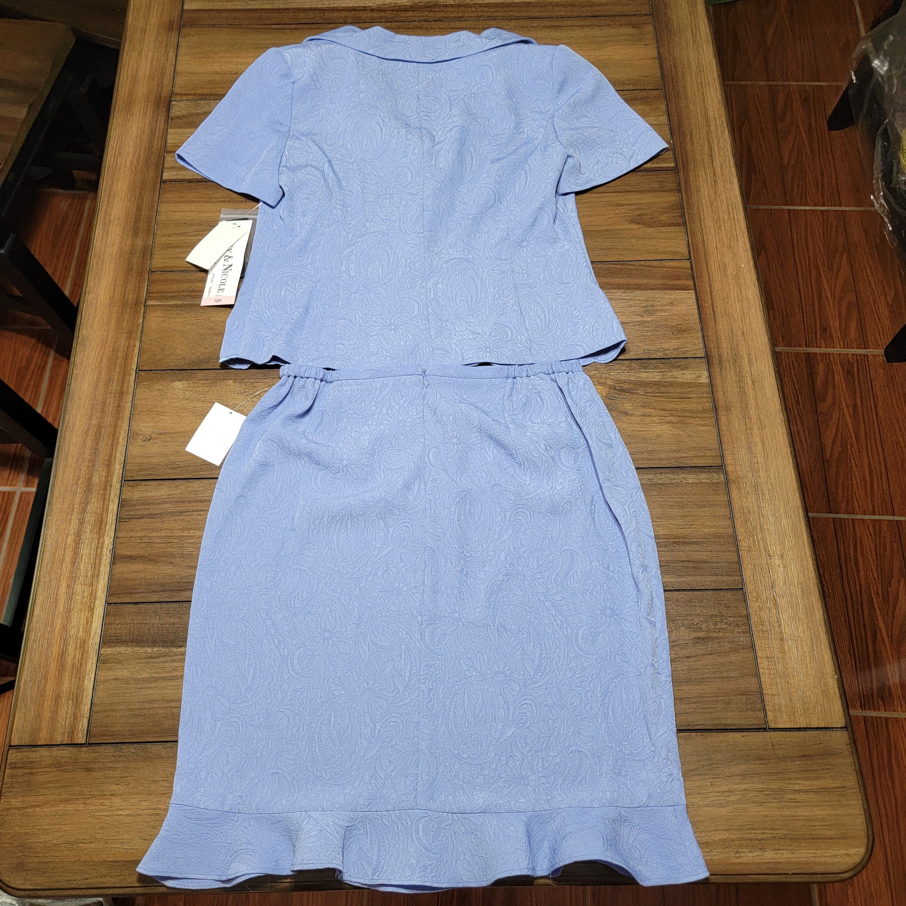 Other Danny & Nicole 2 Pc Lavender Top & Skirt - Size 10P NWT Size L / US 10 / IT 46 - 4 Thumbnail