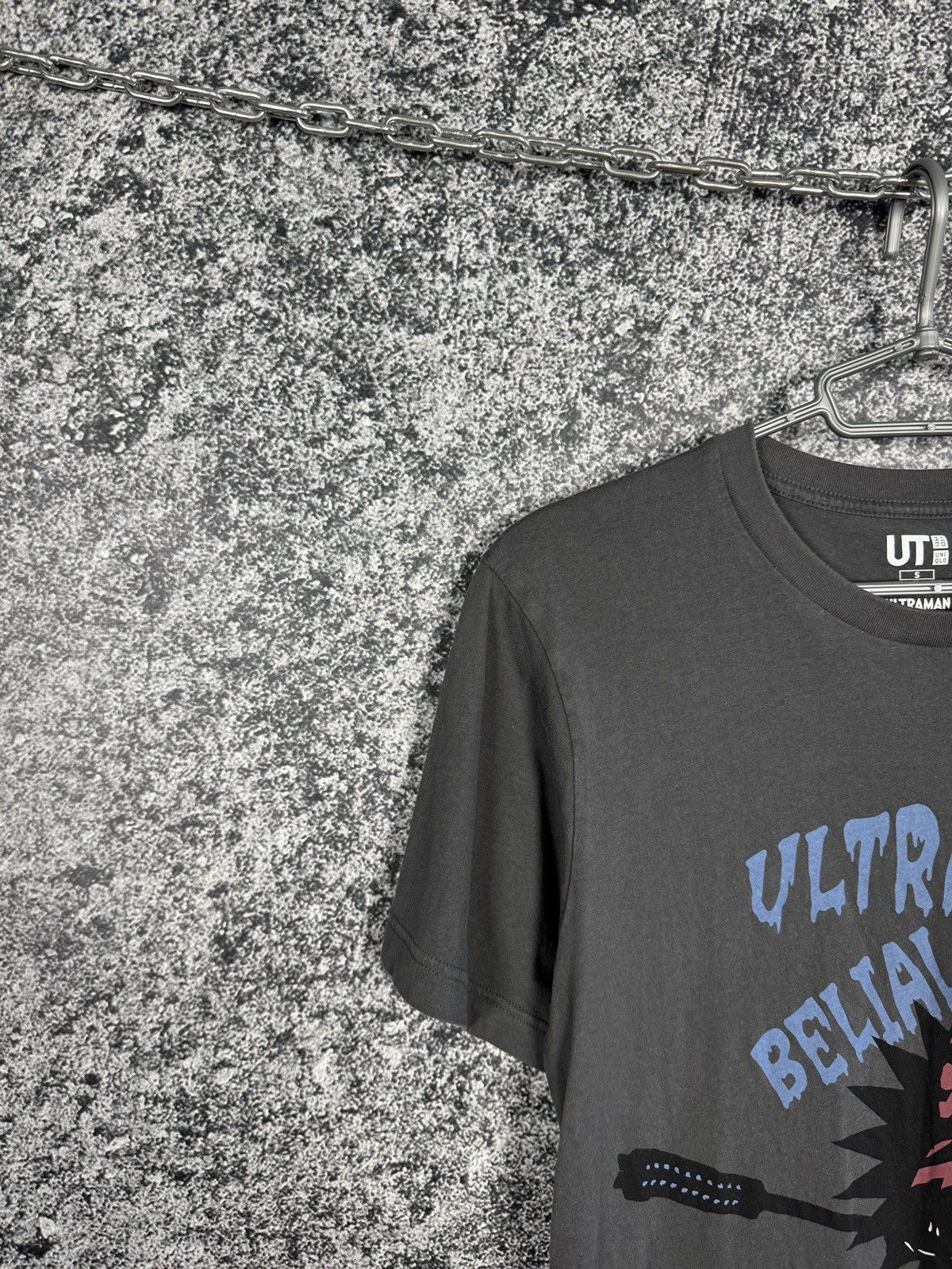 Uniqlo Men’s Uniqlo x Ultraman Belial T-Shirt Graphic Tee Size S Size US S / EU 44-46 / 1 - 3 Thumbnail