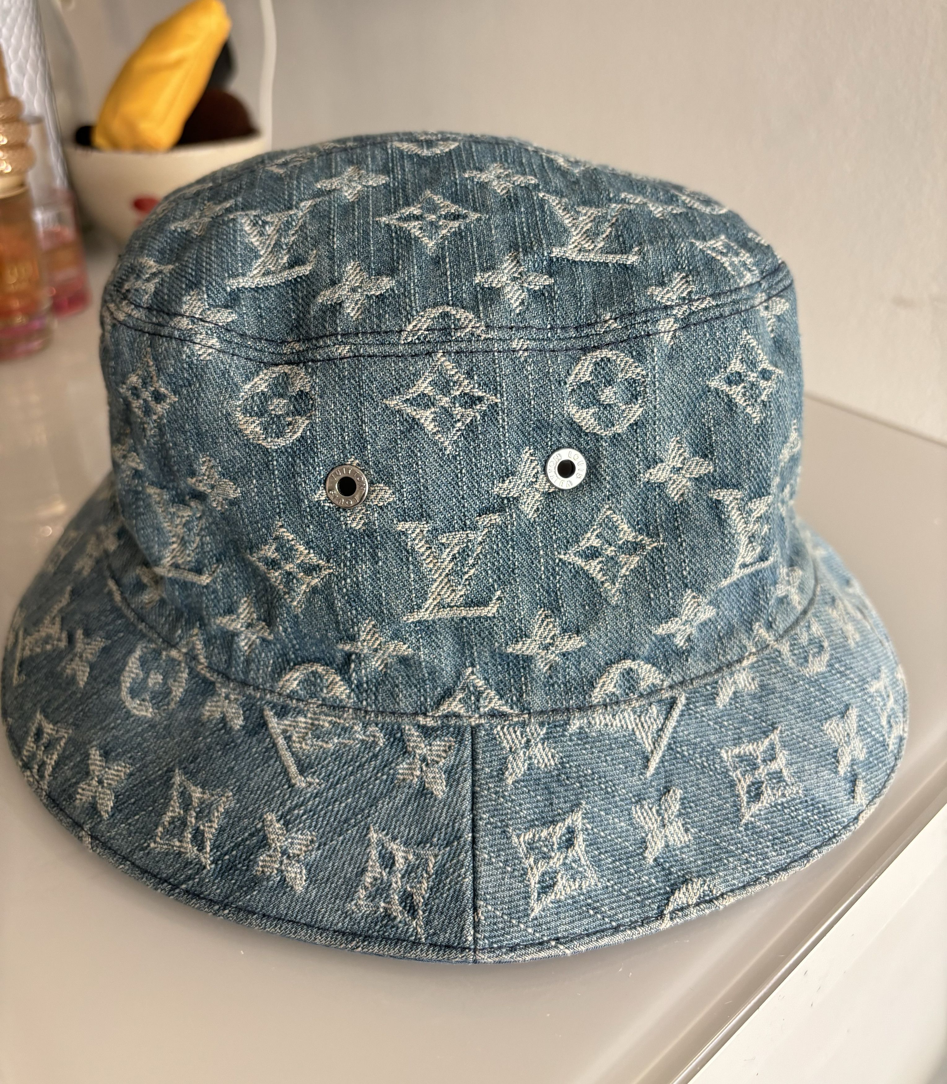 Louis Vuitton Louis Vuitton Monogram Reversible Bucket Hat Size ONE SIZE - 5 Thumbnail