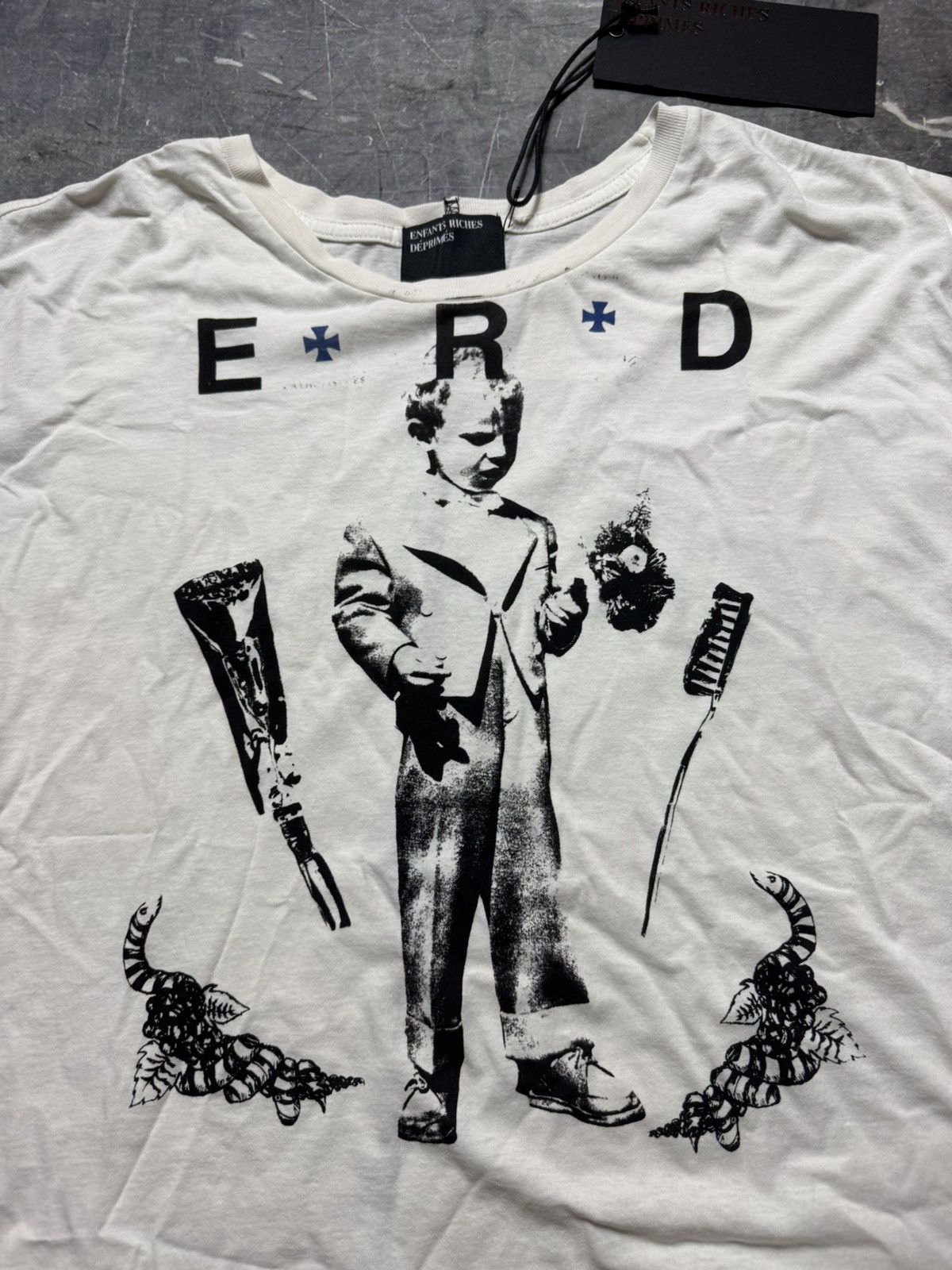 Enfants Riches Deprimes KATHOLISCHES TOOTHBRUSH T-SHIRT Size US XL / EU 56 / 4 - 4 Thumbnail