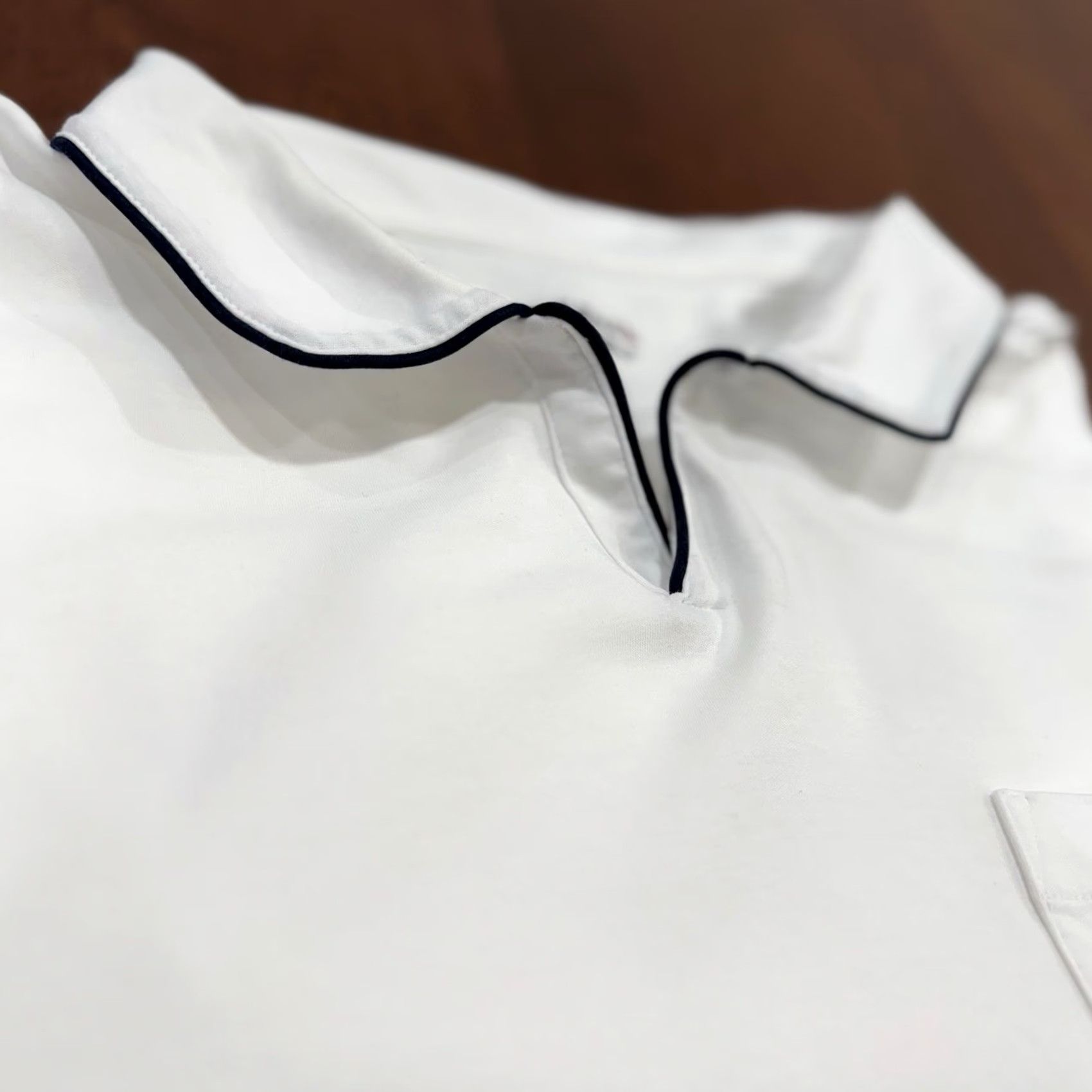 UNTUCKit UNTUCKit Polo Shirt Men’s 2XL White Short Sleeve Front Collar Button Solid Cotton Size US XXL / EU 58 / 5 - 3 Thumbnail