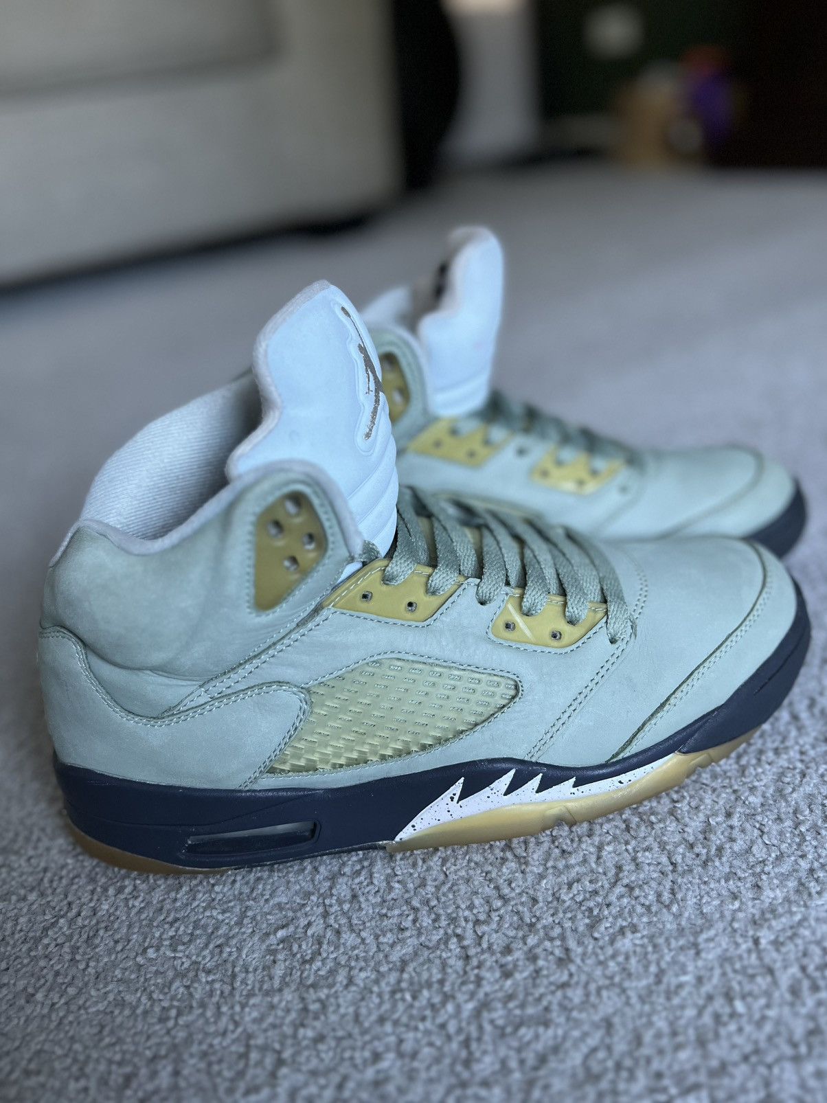 Nike Jordan 5 Retro Jade Size US 10.5 / EU 43-44 - 6 Thumbnail