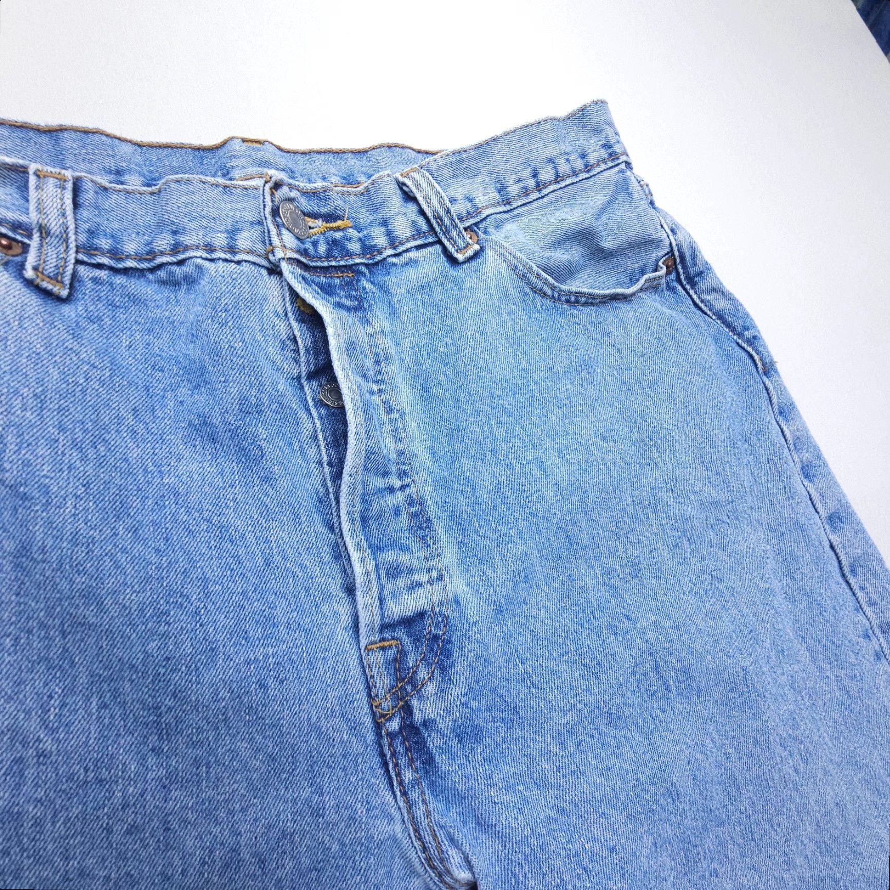 Levi's Levi's 501 Jeans Mens 36x30 Light Wash Blue Denim Button Fly Straight 5-Pocket Regular Rise Vintage No Size US 36 / EU 52 - 5 Thumbnail