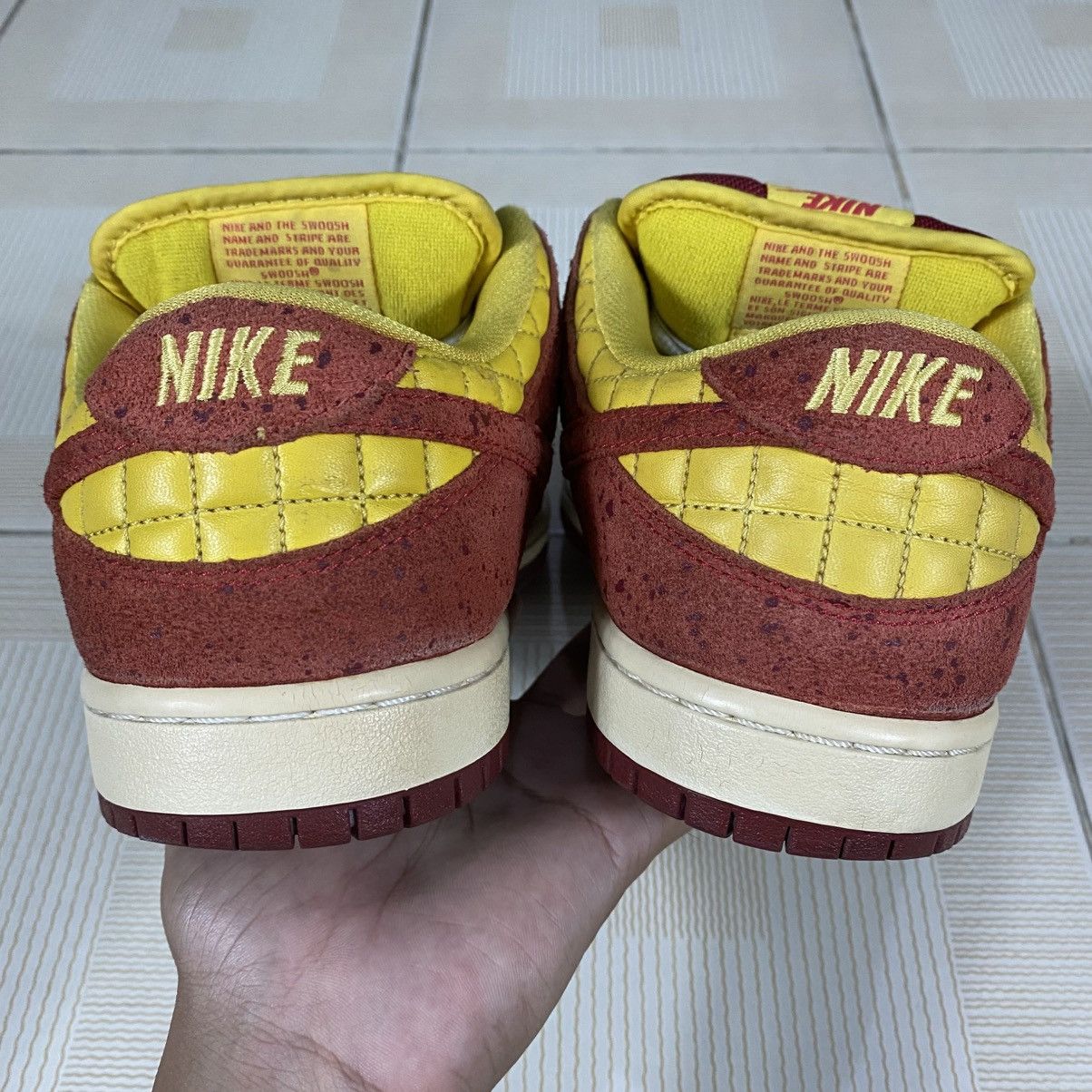 Nike SB Dunk Low Crawfish 2014 Size US 8.5 / EU 41-42 - 15 Thumbnail